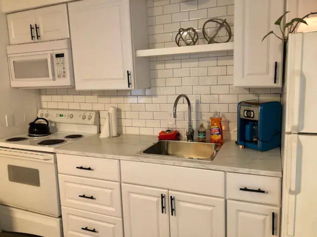 5909 Bolm RD #12, Austin, TX 78721