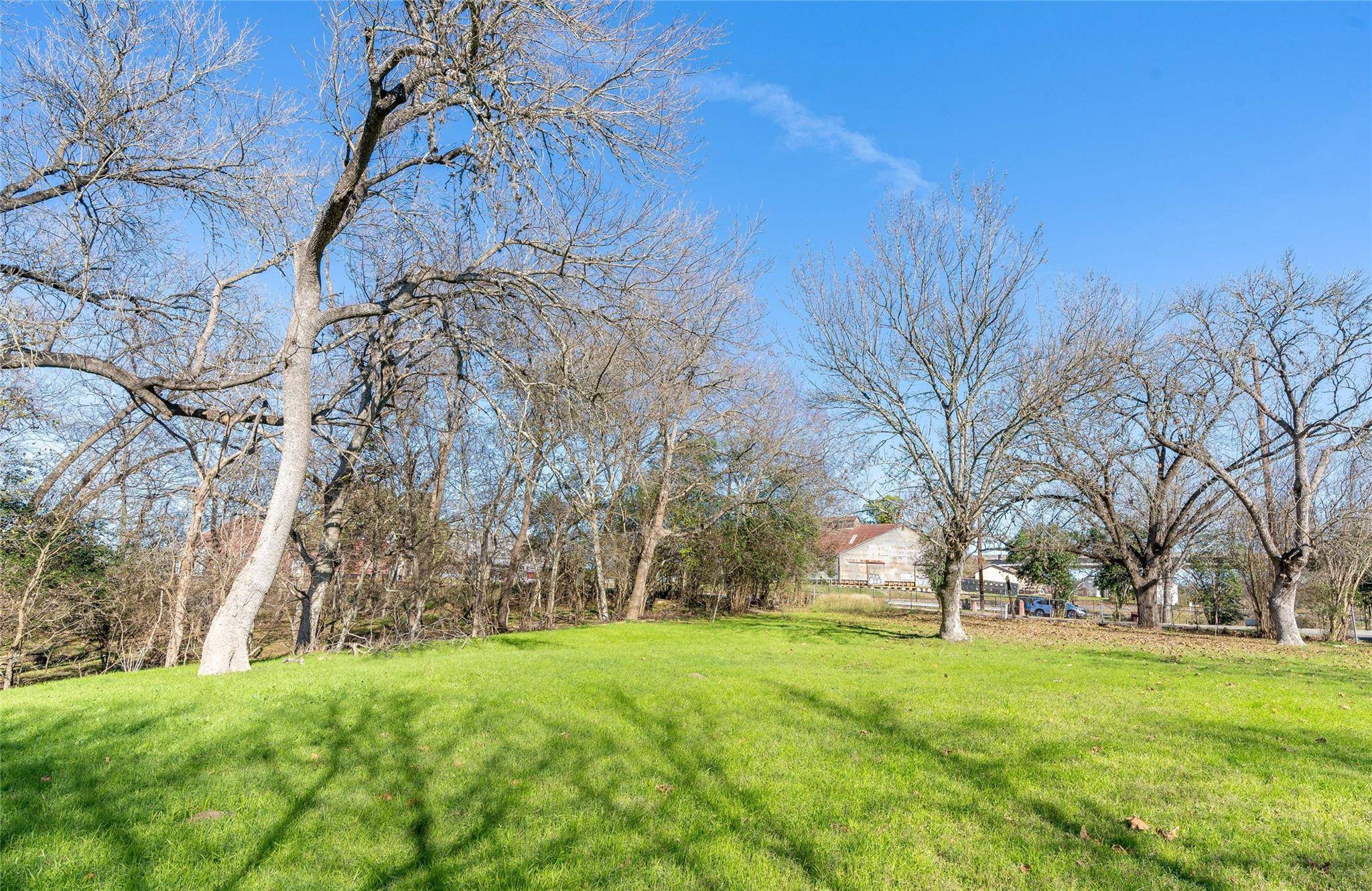 505 N Commerce ST, Lockhart, TX 78644