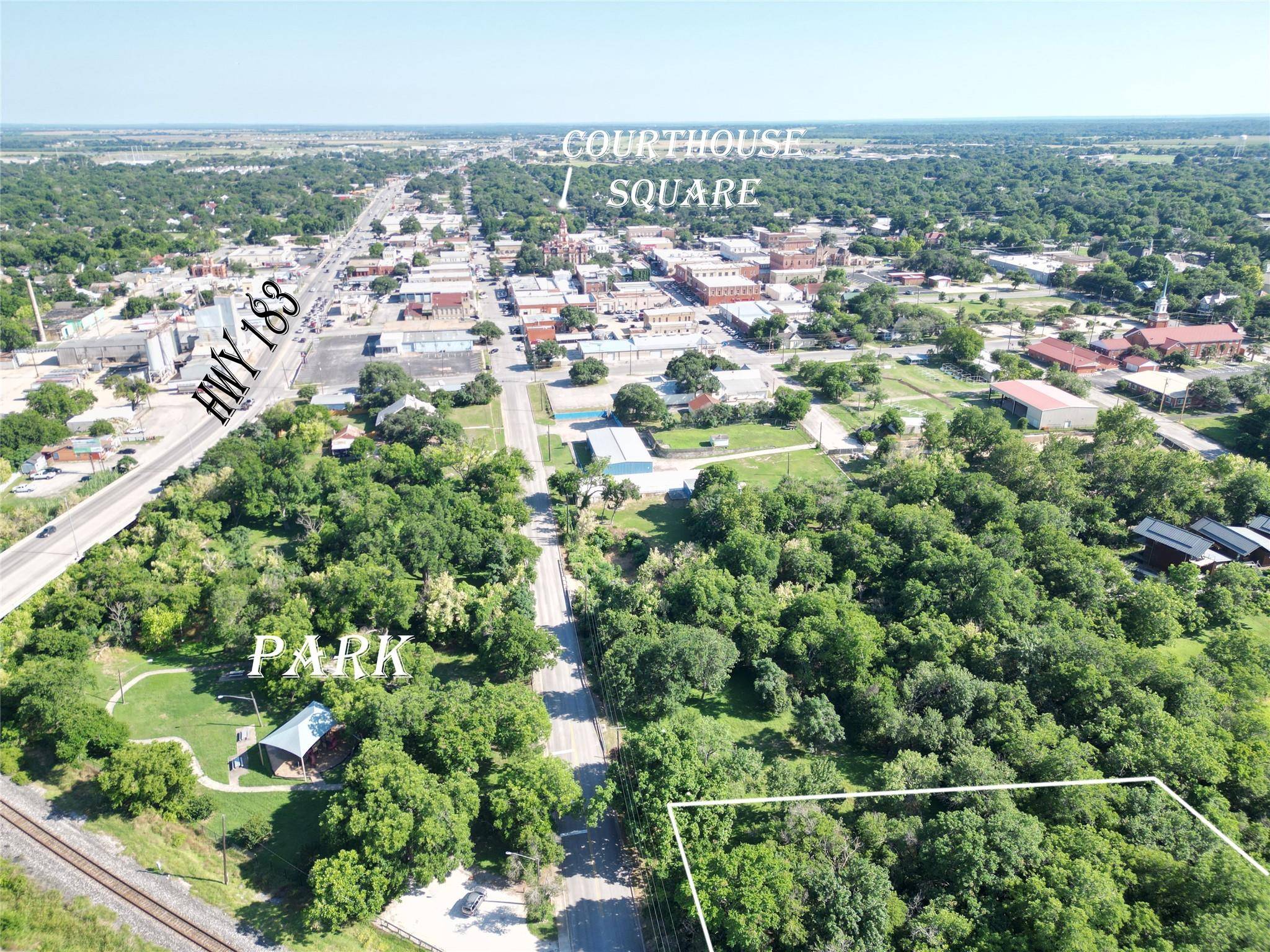 505 N Commerce ST, Lockhart, TX 78644