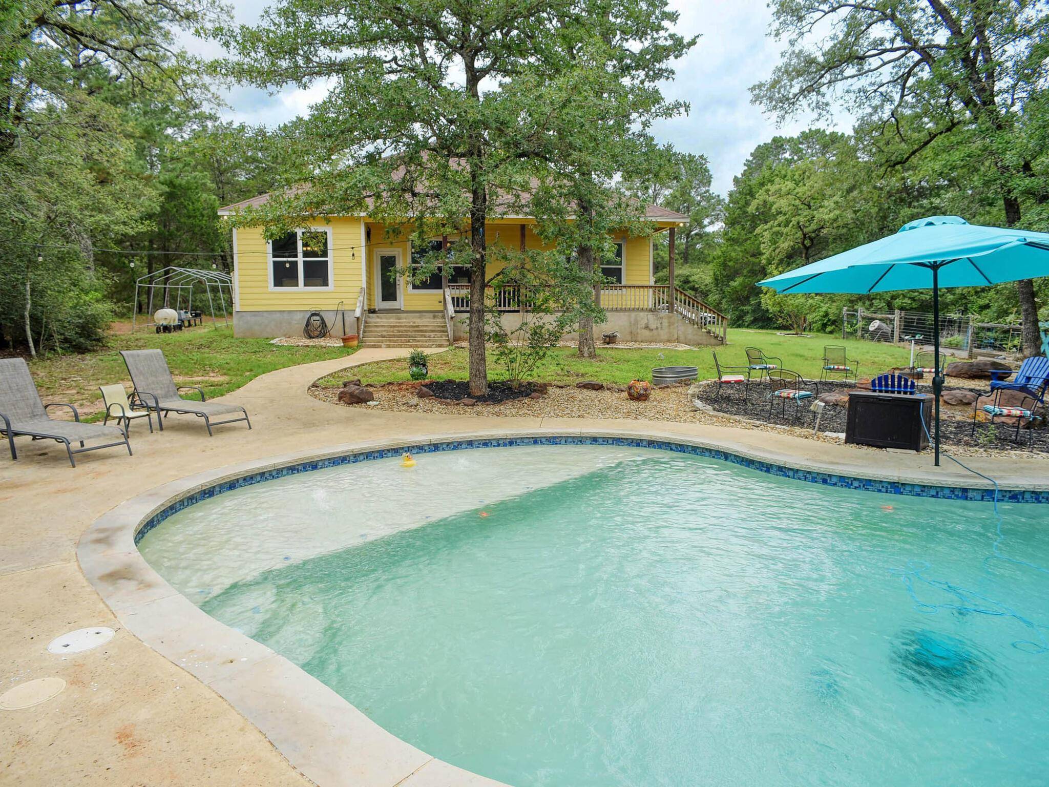 247 Campfire WAY, Smithville, TX 78957