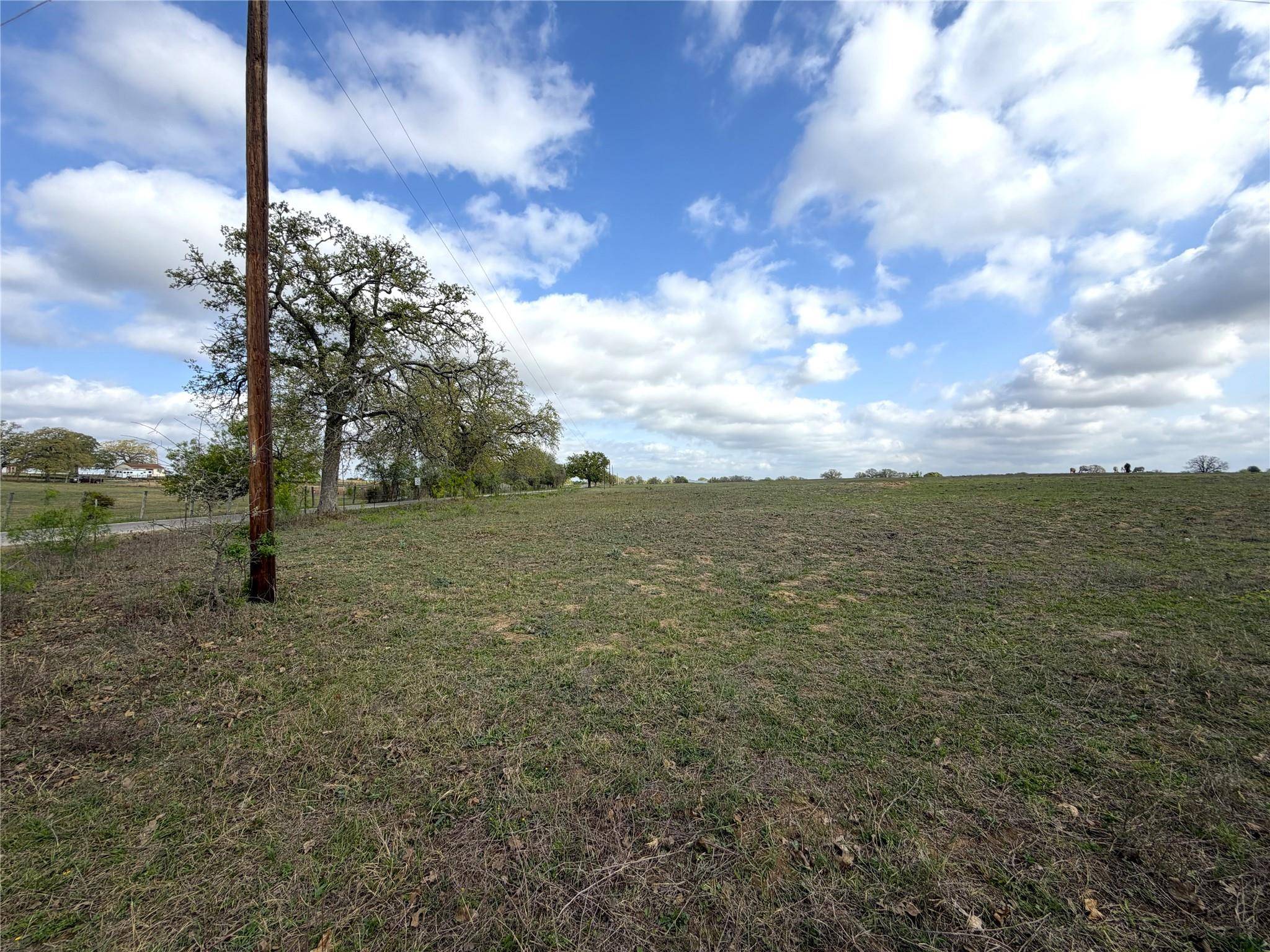 000 Old Kelley RD, Lockhart, TX 78644
