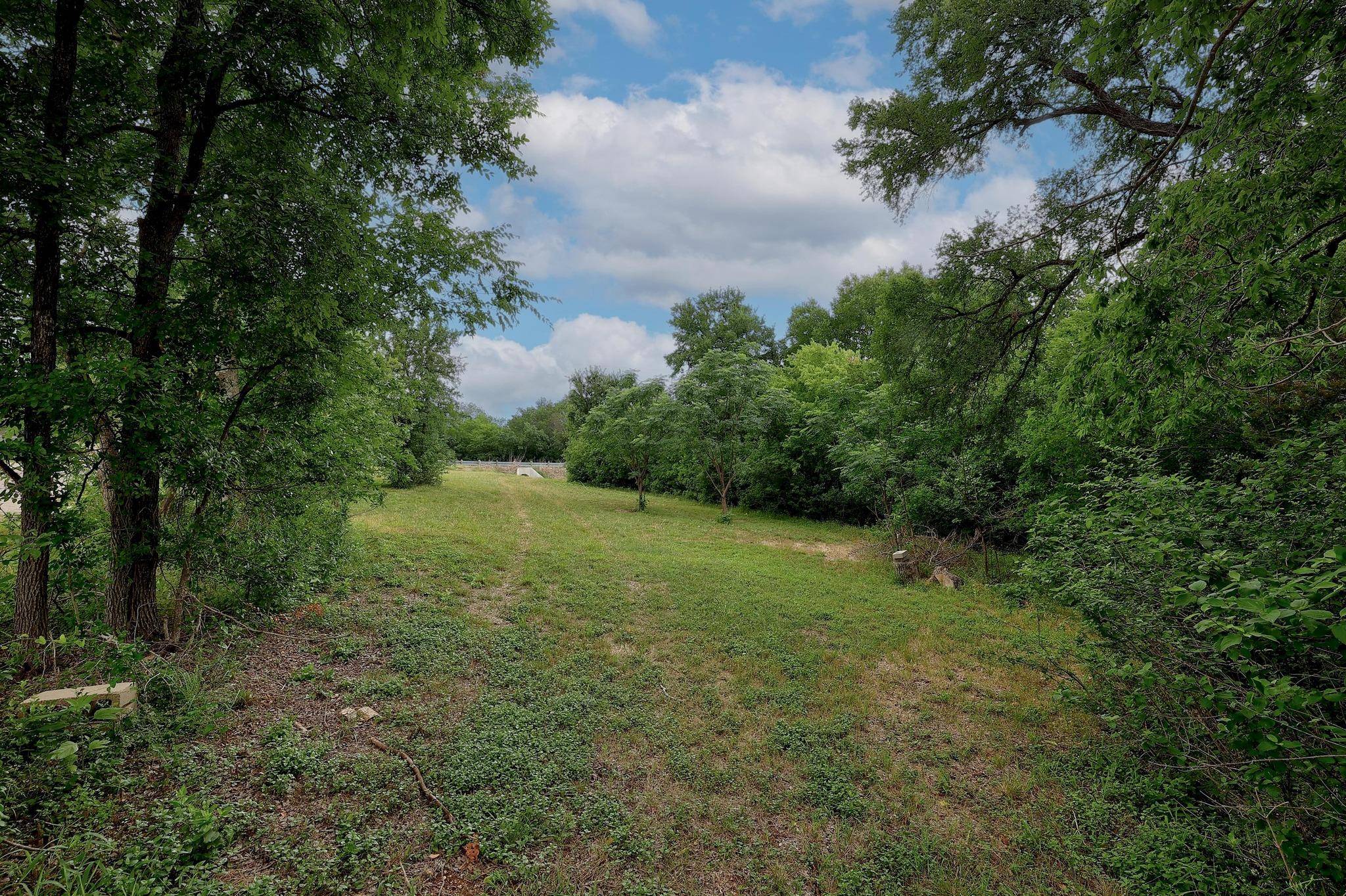 101 River RD, Liberty Hill, TX 78642