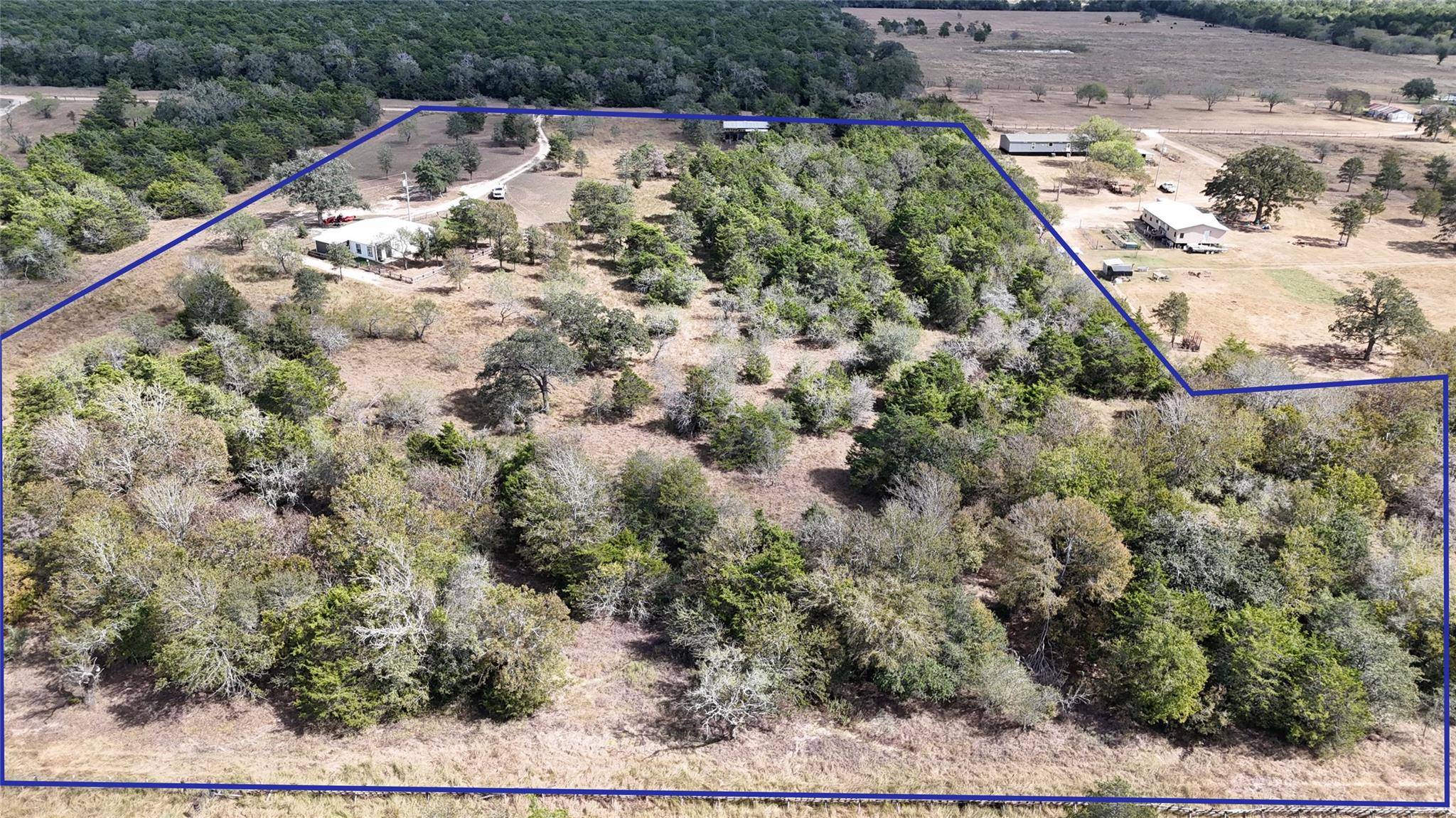 991 Kovar RD #D, Flatonia, TX 78941