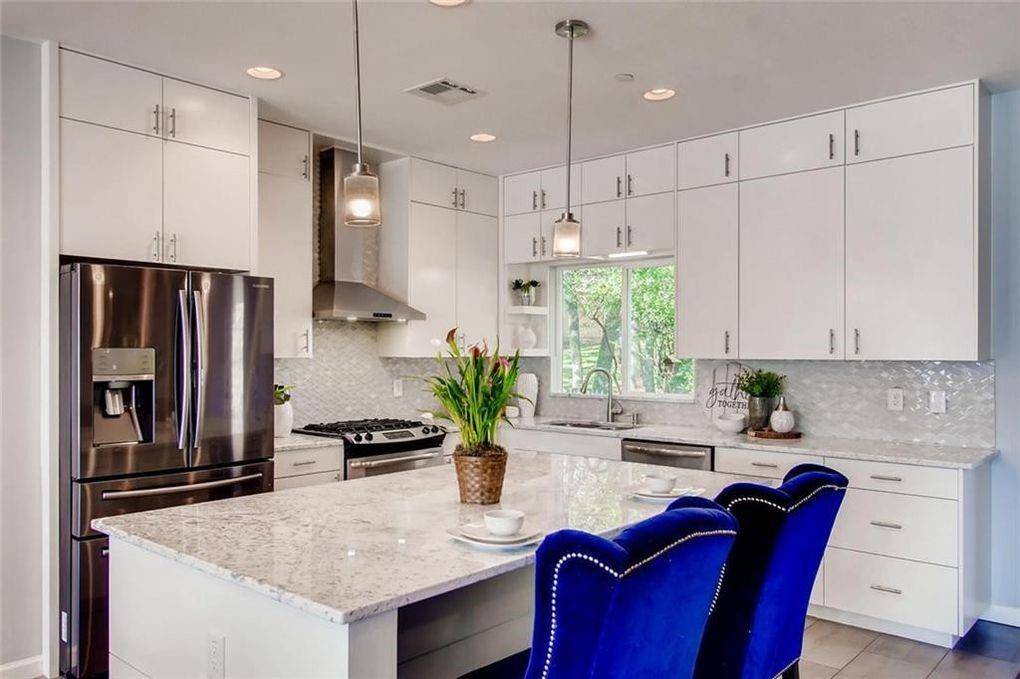 5004 Balcones DR, Austin, TX 78731