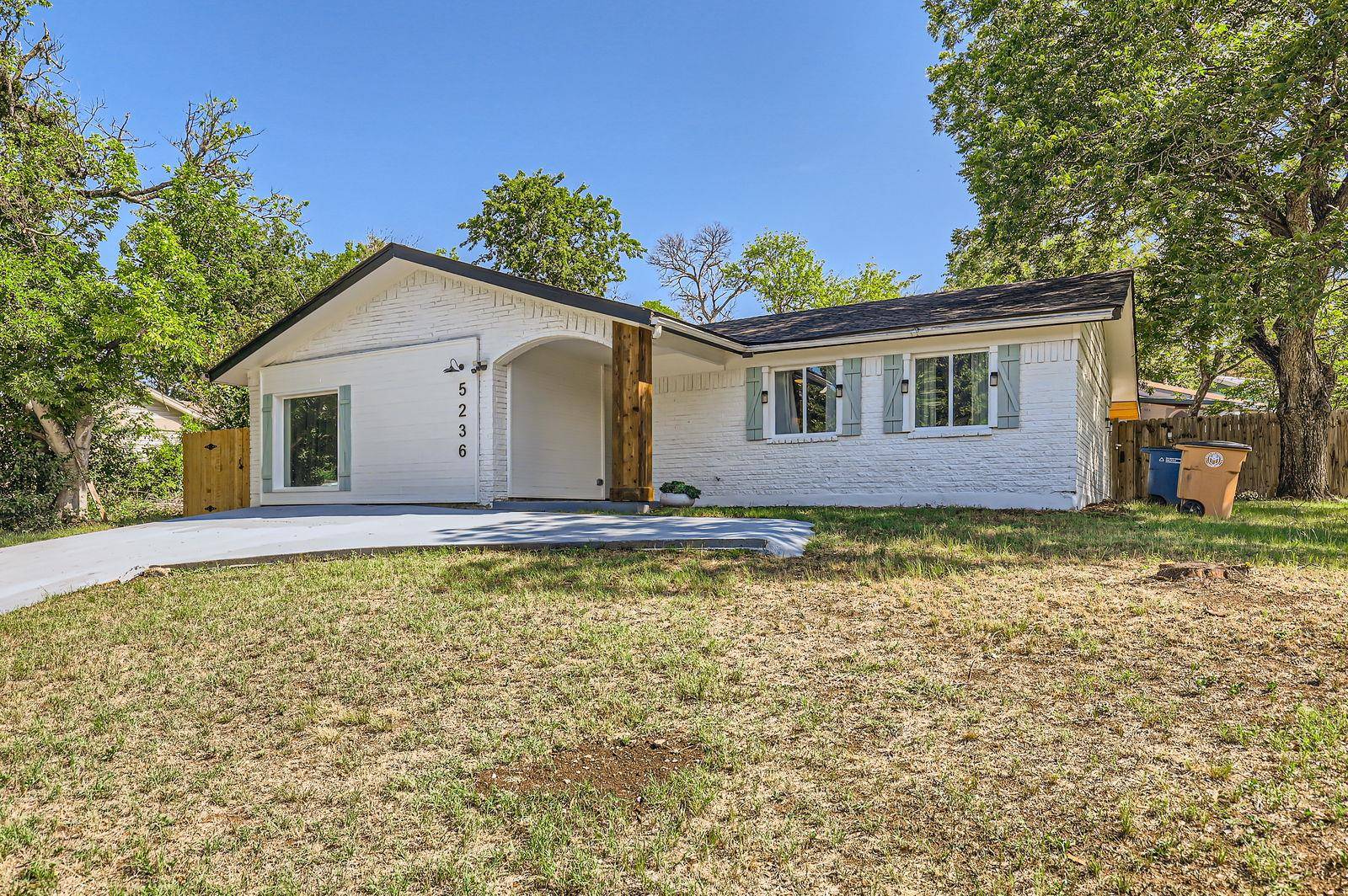 5236 Meadow Creek DR, Austin, TX 78745