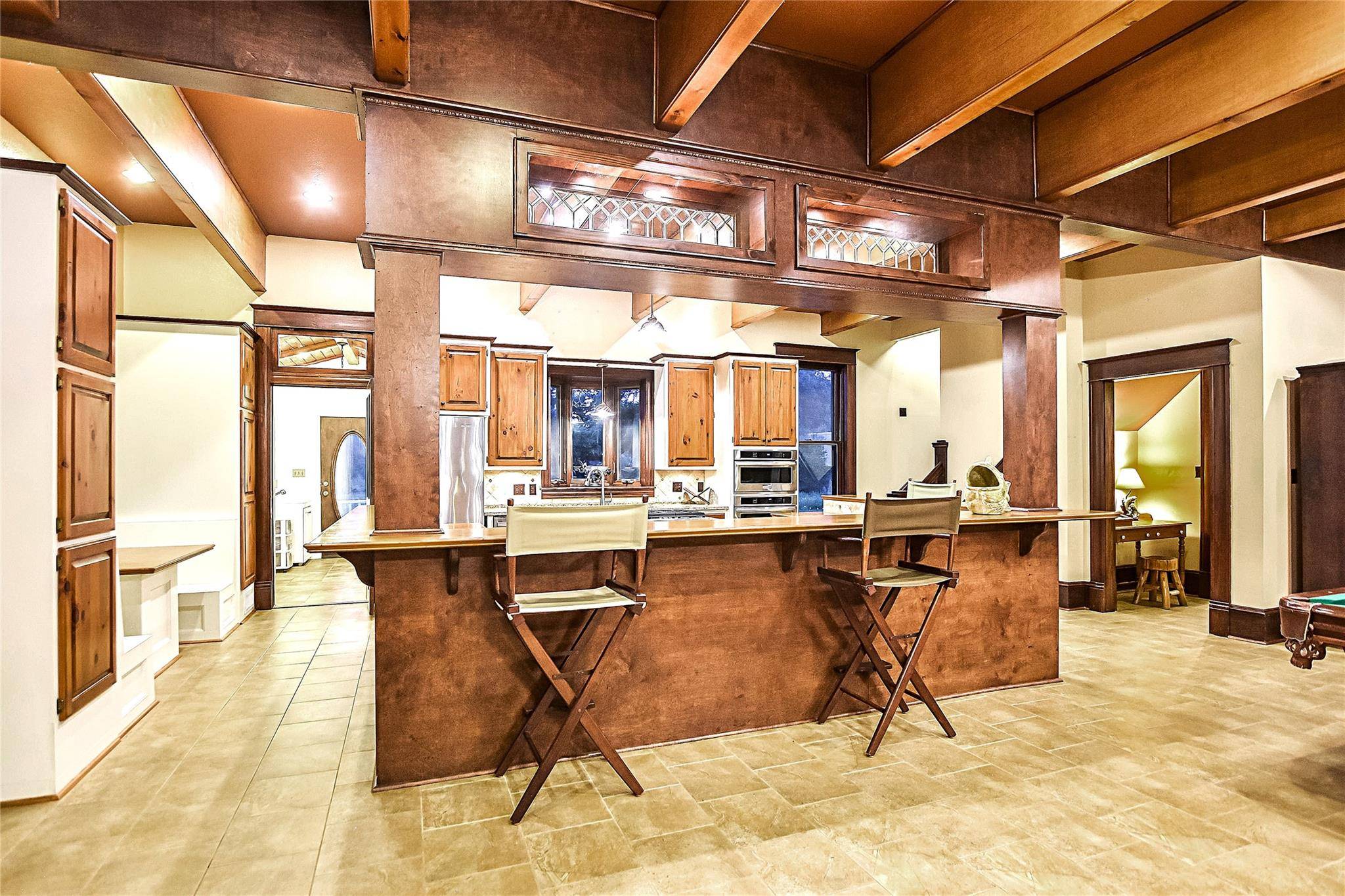 807 Colorado DR, Smithville, TX 78957
