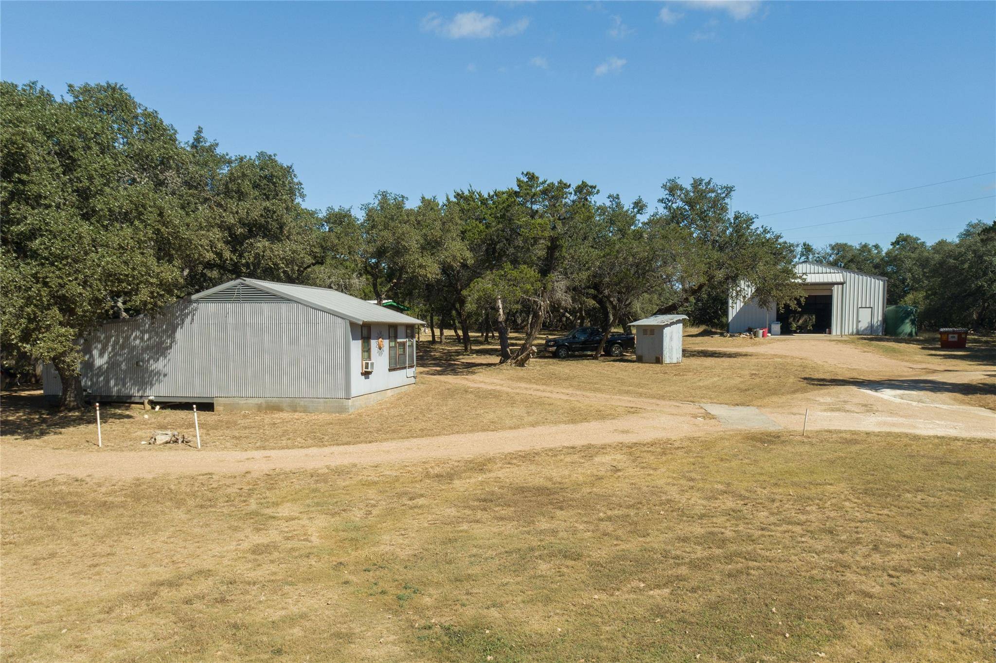 100 Burnett Ranch RD, Wimberley, TX 78676