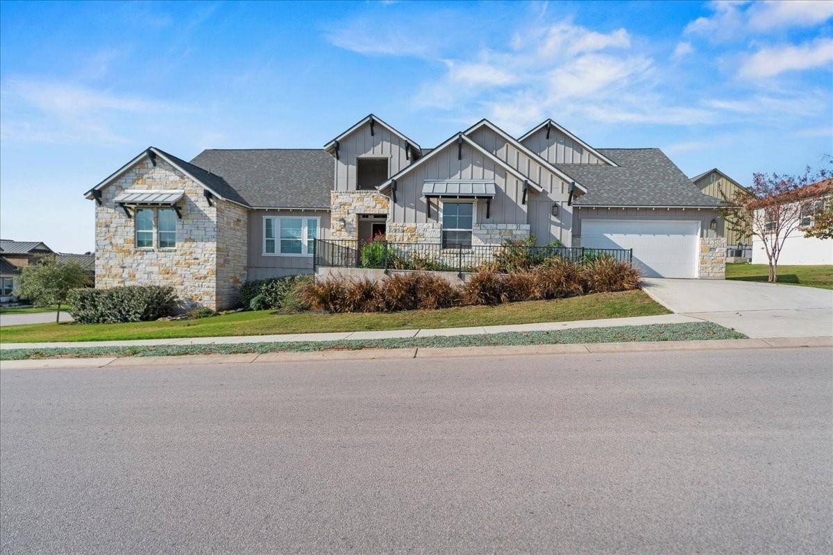 609 Dancing Oak LN, San Marcos, TX 78666