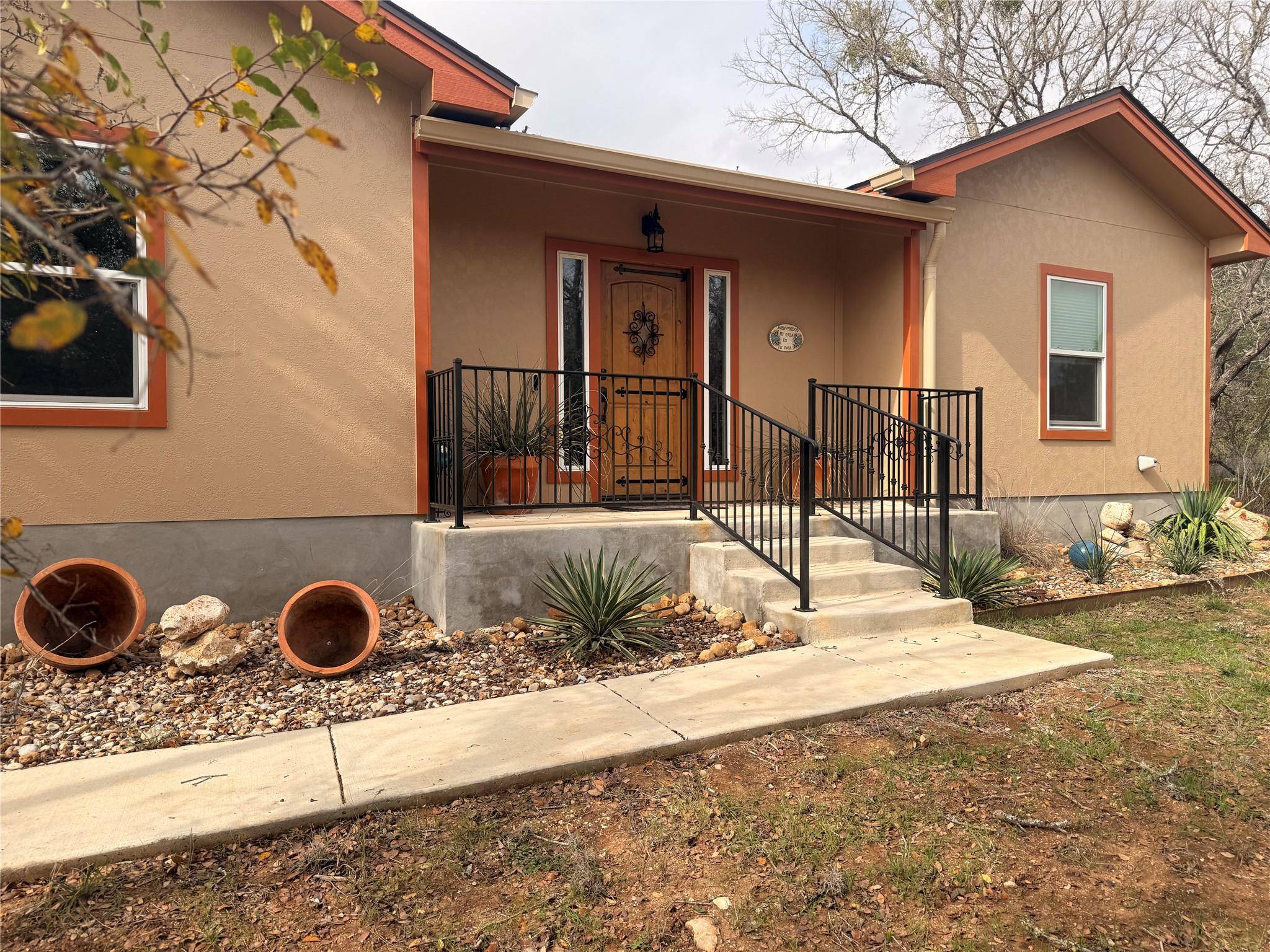 111 Clydesdale DR, San Marcos, TX 78666