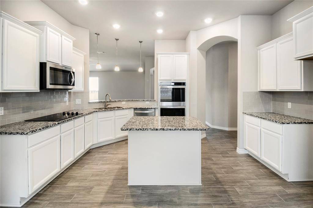 5717 Imogen DR, Belton, TX 76513