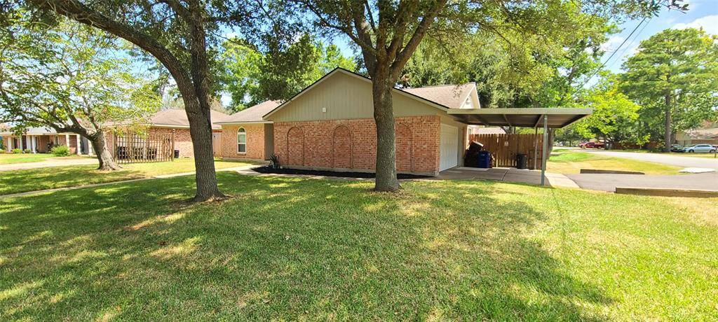 302 Tiegs ST, League City, TX 77573