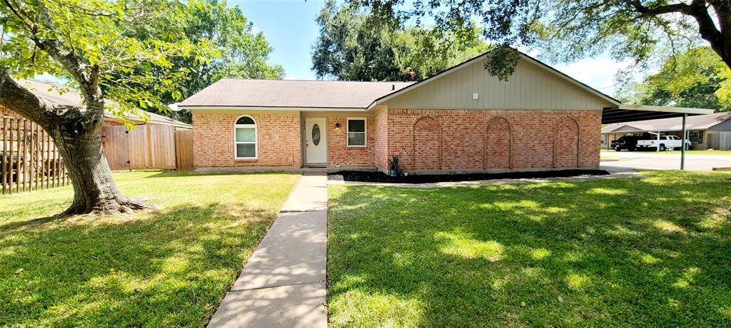 302 Tiegs ST, League City, TX 77573