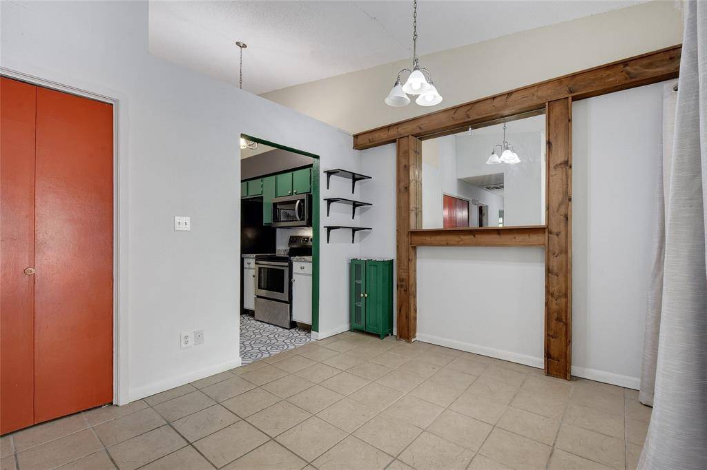 1705 Crossing PL #A109, Austin, TX 78741