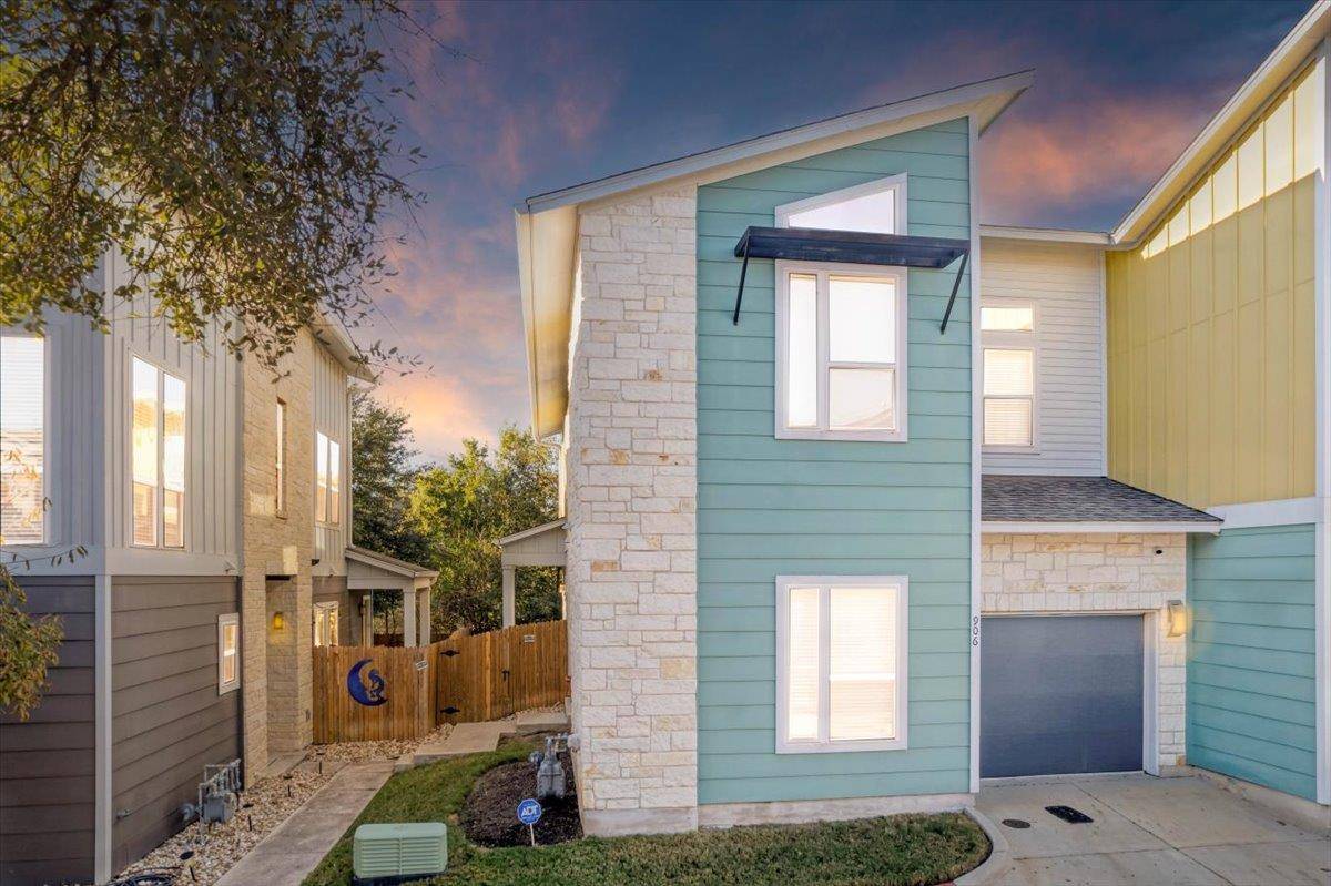8922 Menchaca RD #906, Austin, TX 78748