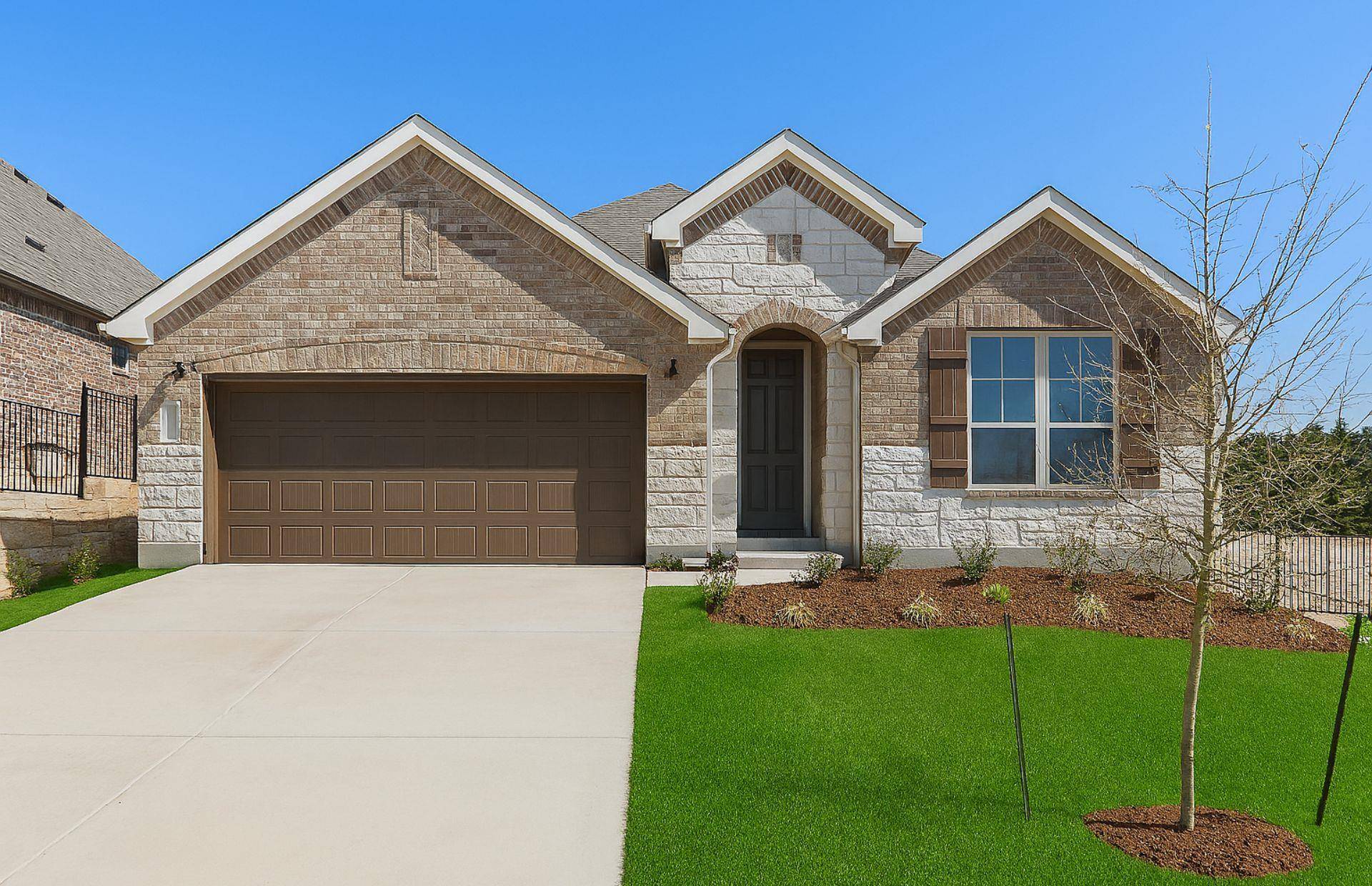 7009 Cliff Rose DR, Spicewood, TX 78669