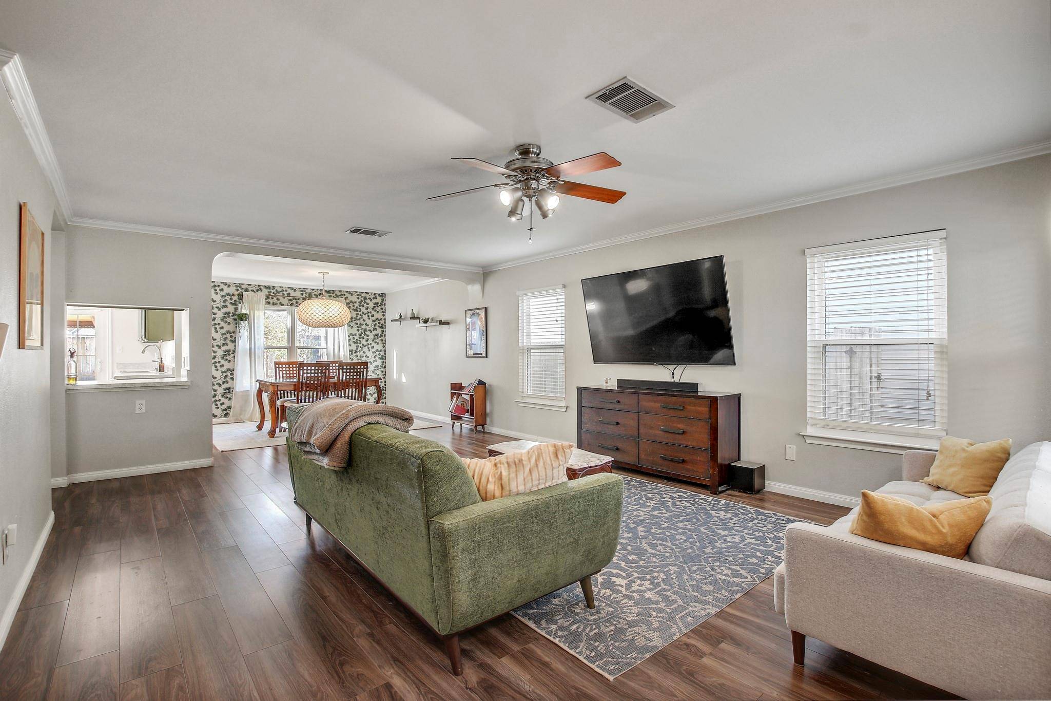 1317 Bradbury LN, Austin, TX 78753