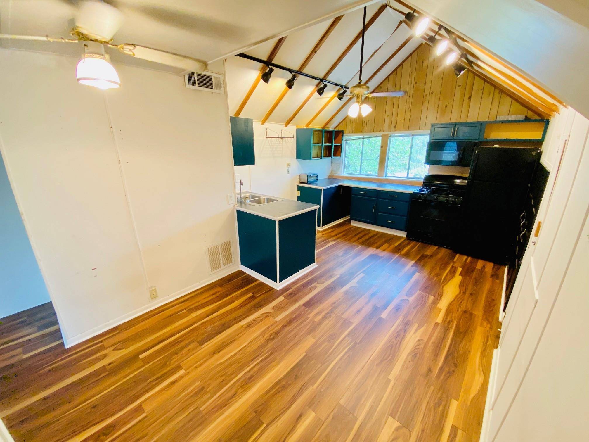 1203 E 31st ST #B, Austin, TX 78722