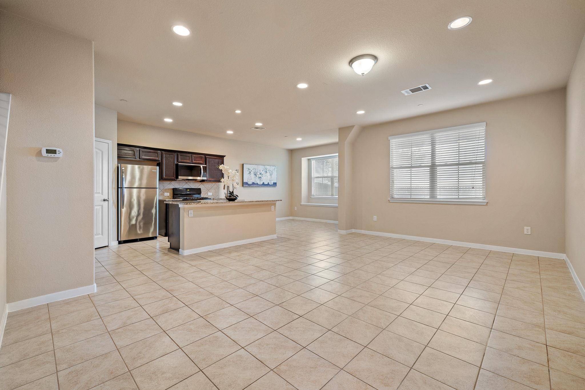 2880 Donnell DR #702, Round Rock, TX 78664