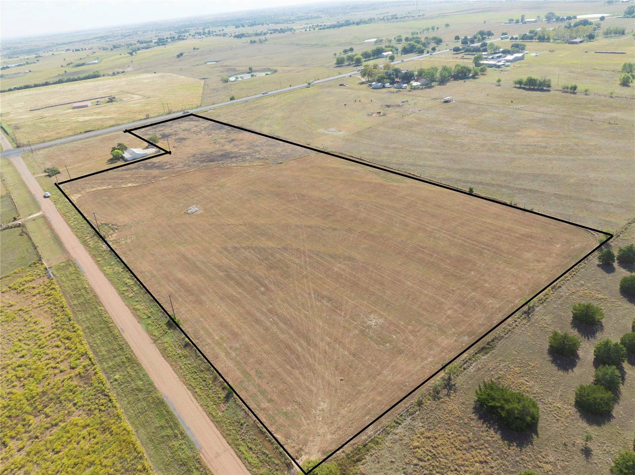 225 Knape RD, La Grange, TX 78945