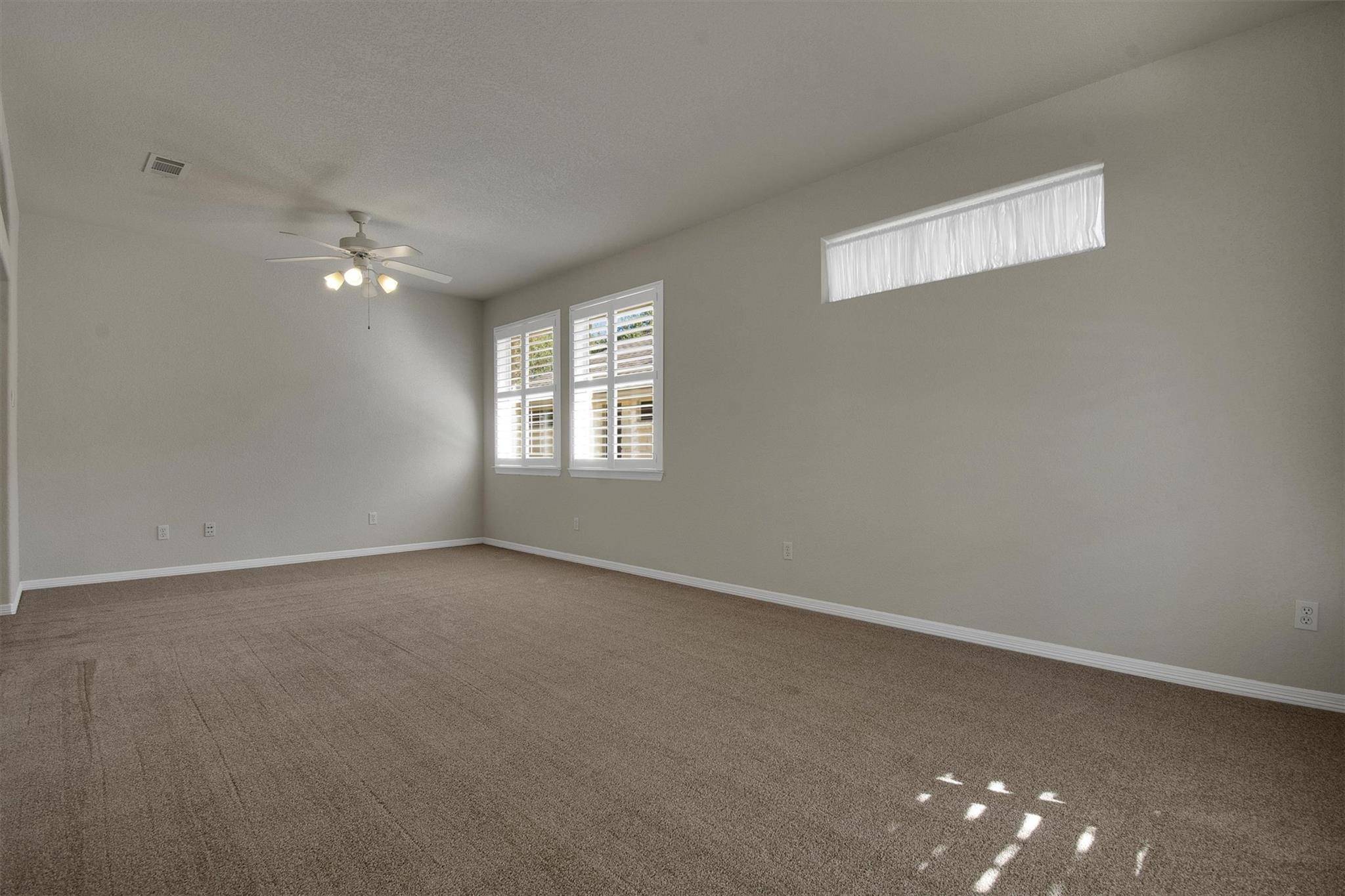 102 Lavaca LN, Georgetown, TX 78628
