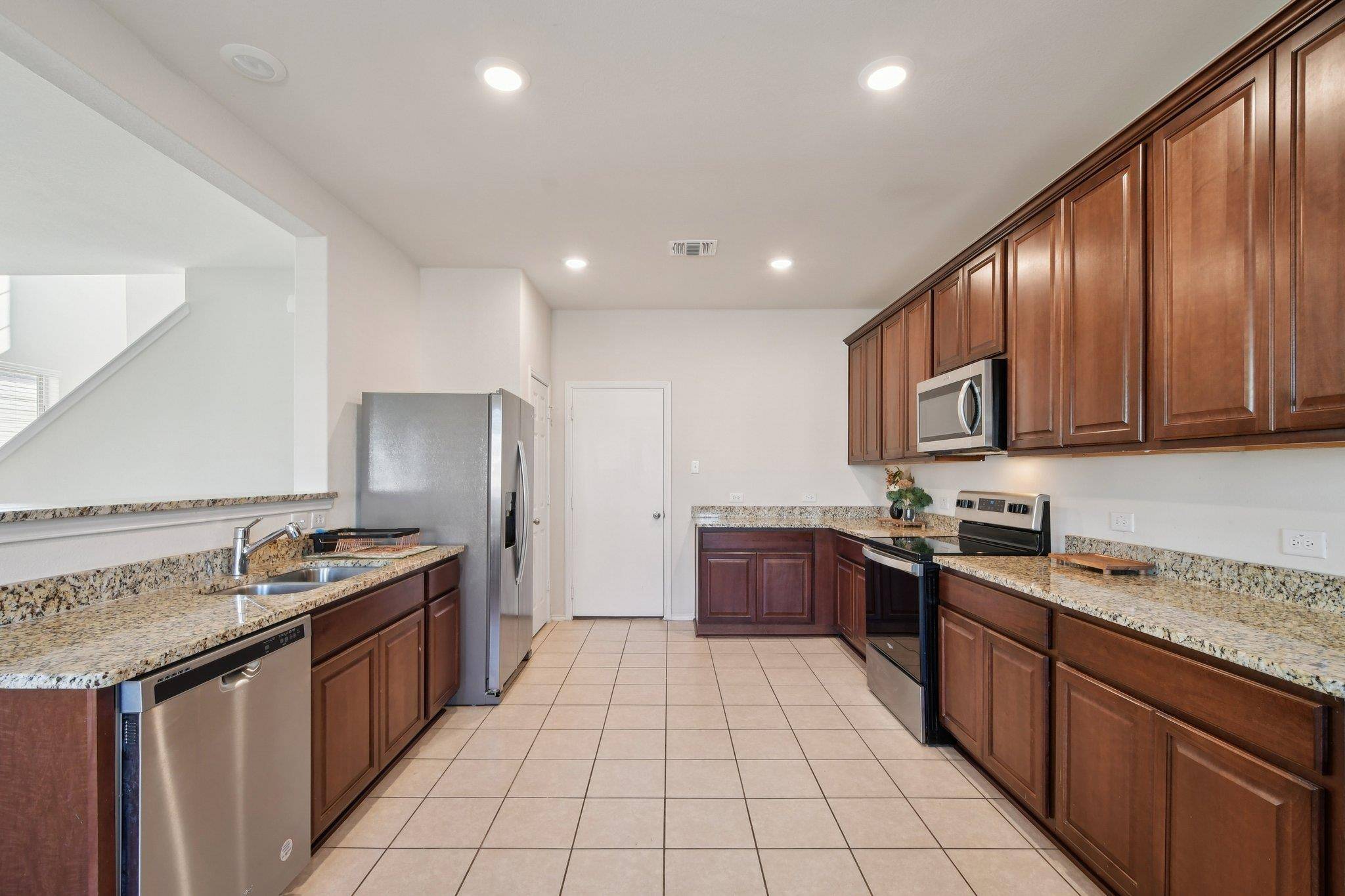 185 Katie Elder DR, Jarrell, TX 76588