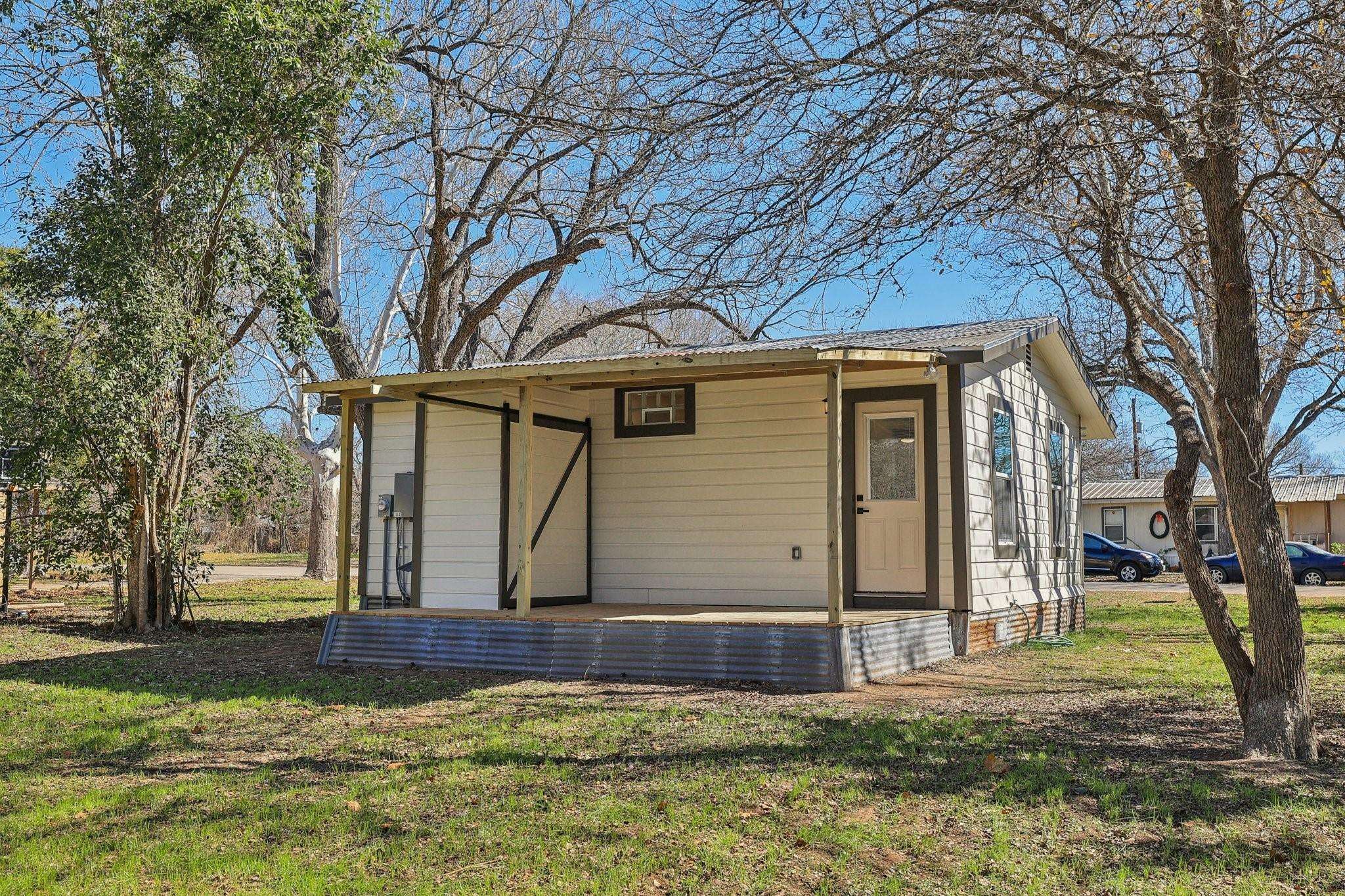 304 Harris ST, Smithville, TX 78957