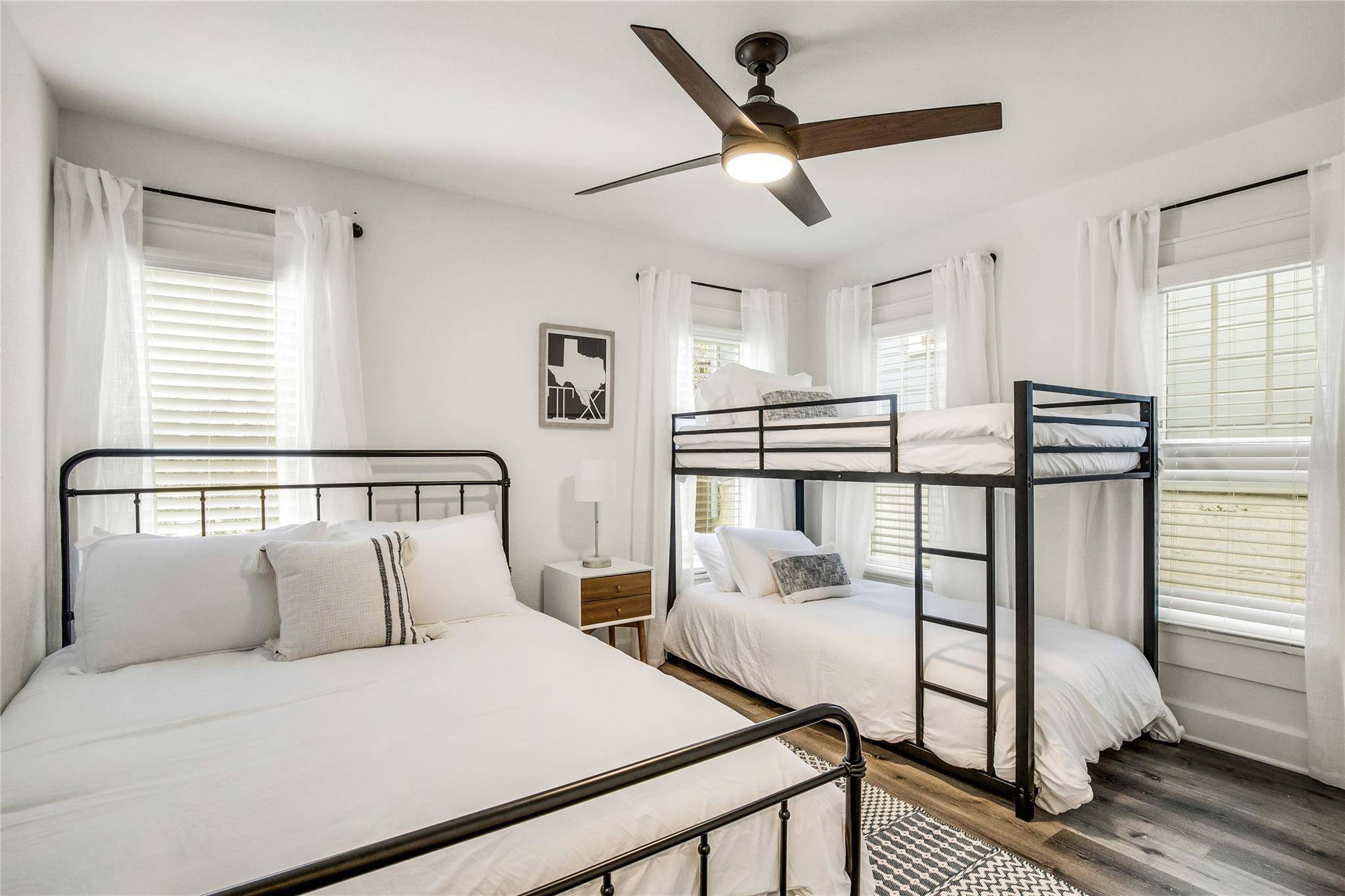 707 Highland Ave, Austin, TX 78703