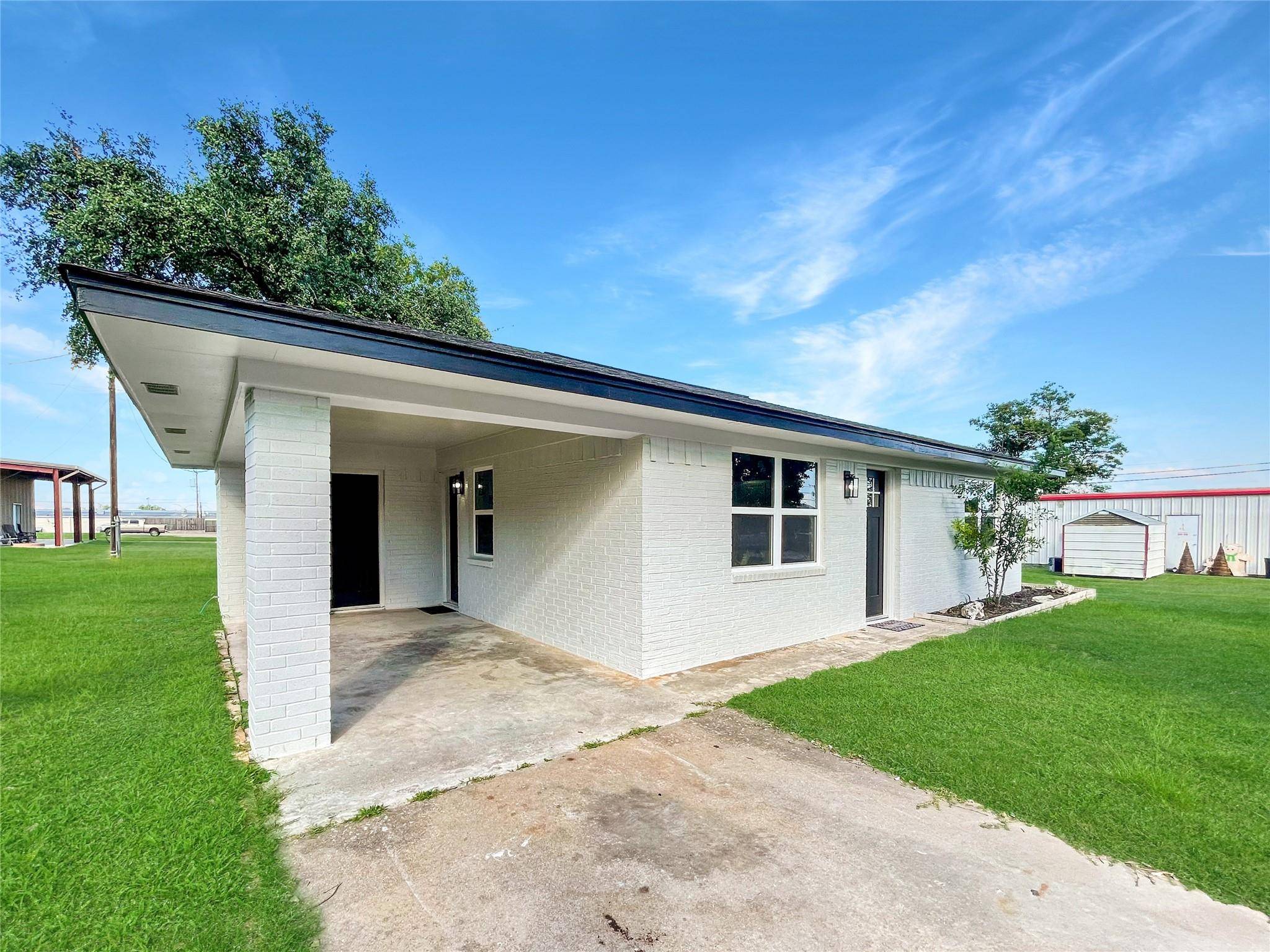206 Summit ST, Rockdale, TX 76567