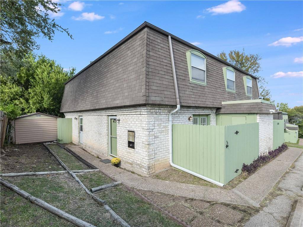 2804 West Hill DR, Austin, TX 78704
