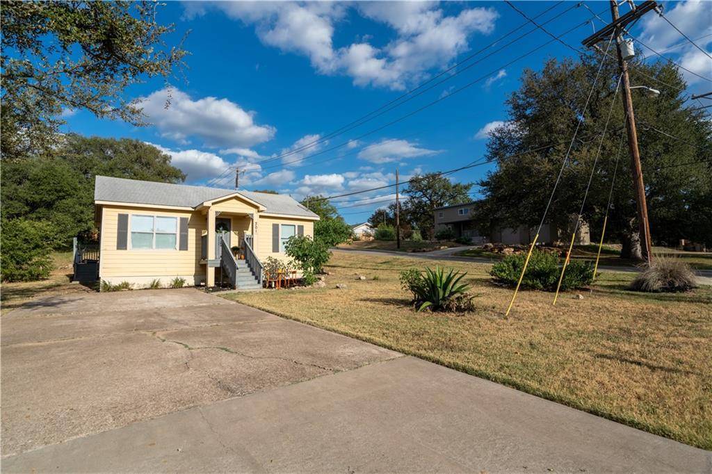 301 N Lewis ST, Round Rock, TX 78664