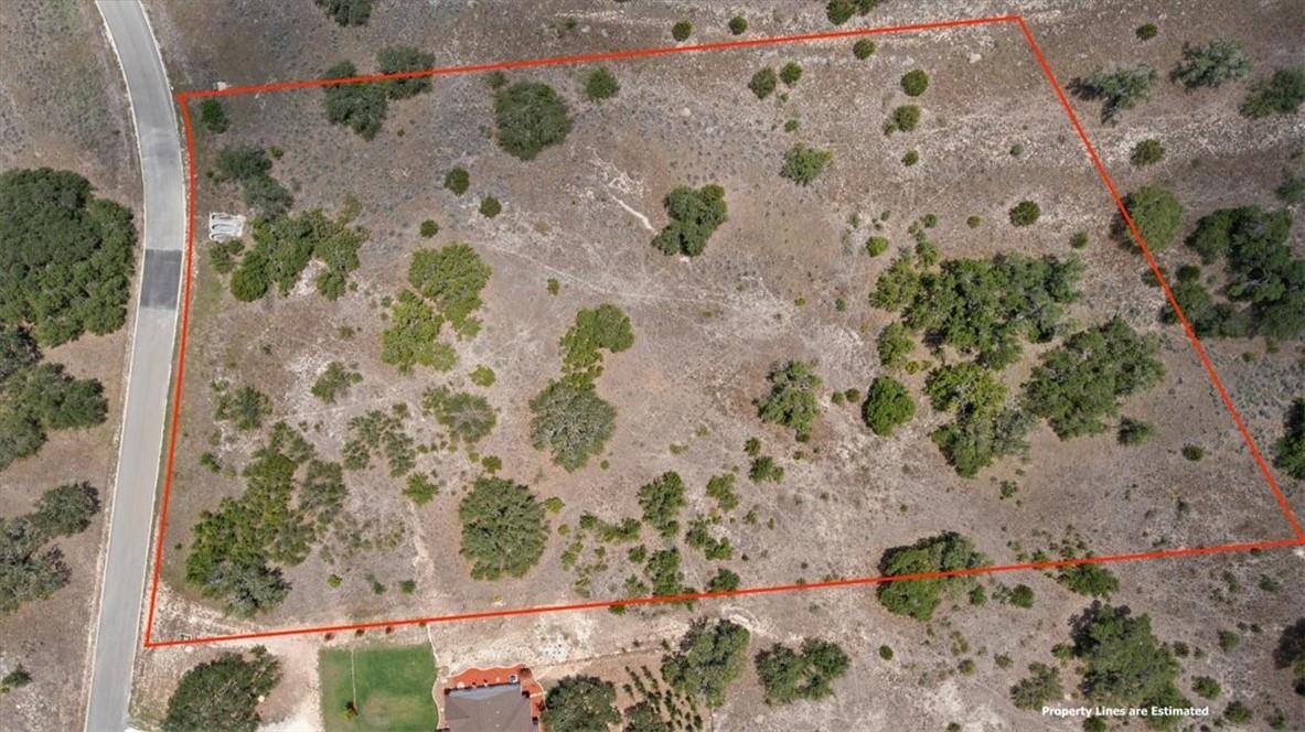 16 Summit Spring LN, Johnson City, TX 78636