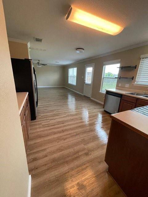 128 Phillips ST, Hutto, TX 78634