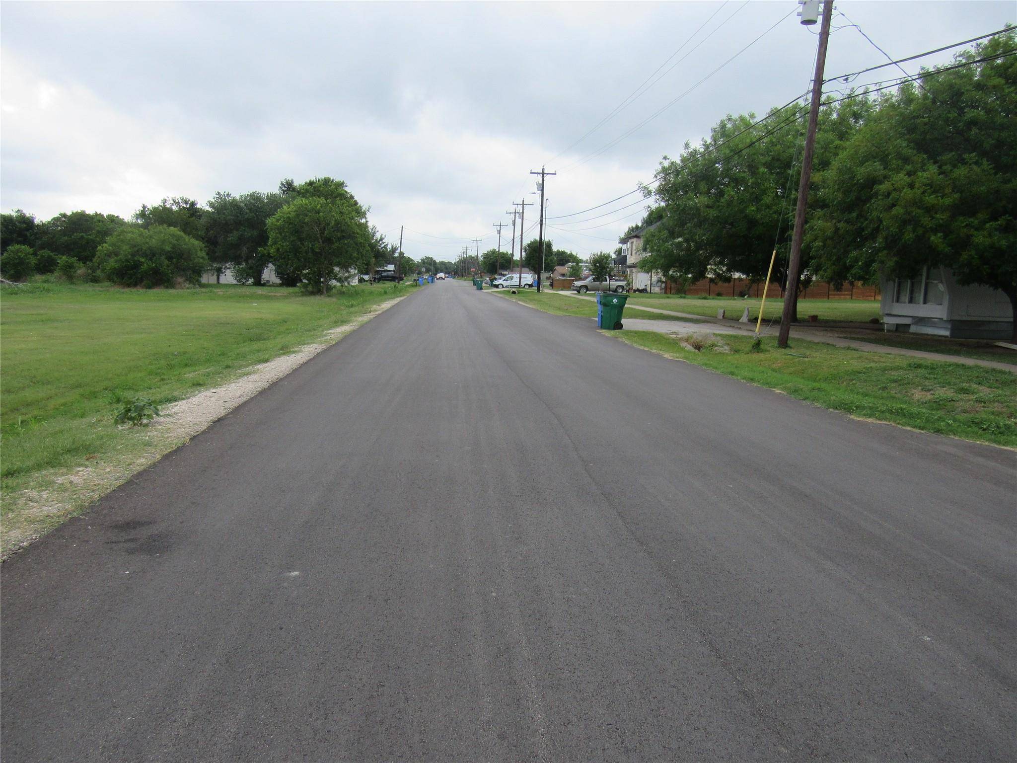 210 E E Carrie Manor RD, Manor, TX 78653