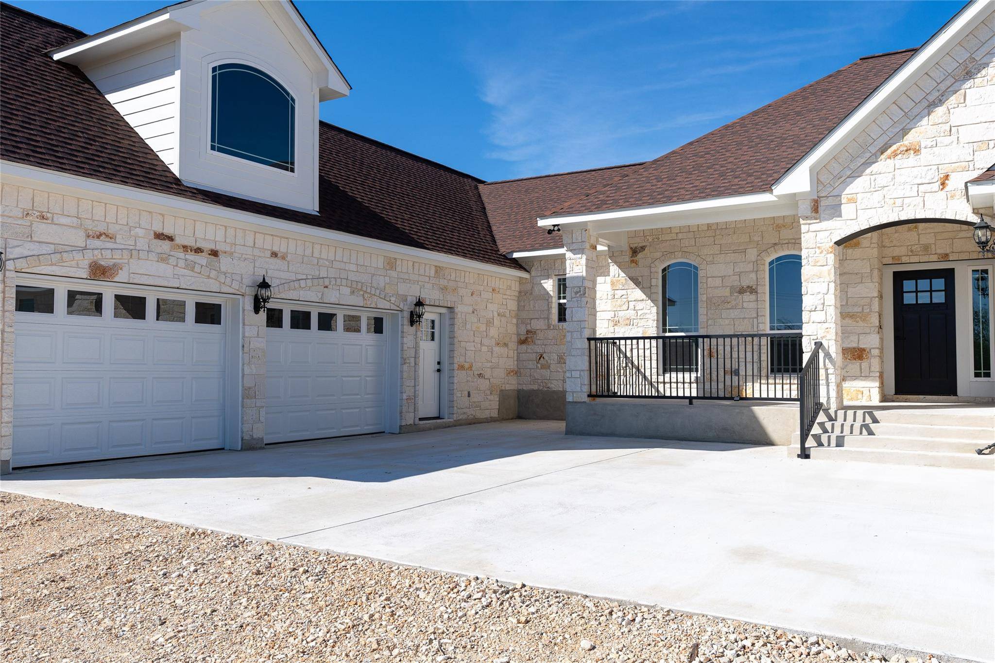 1000 Black Ankle RD, Lockhart, TX 78644