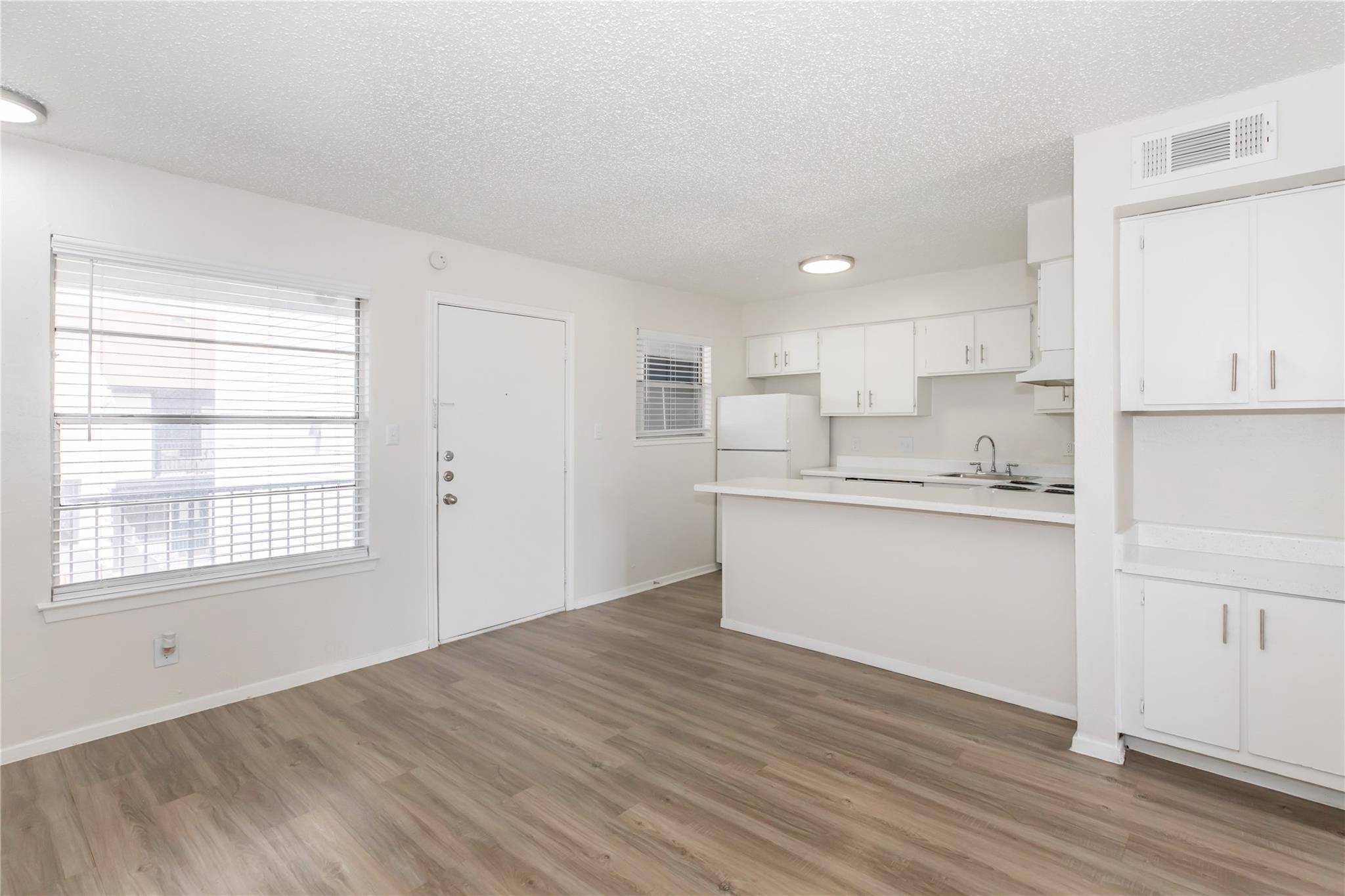 6010 N Lamar BLVD #203, Austin, TX 78752