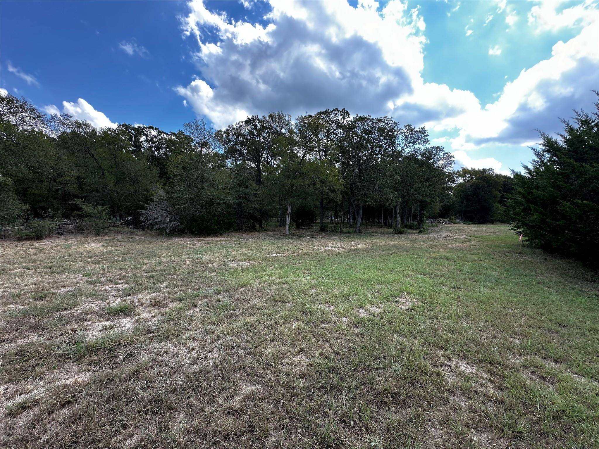 1575 Old Colony Line RD, Dale, TX 78616