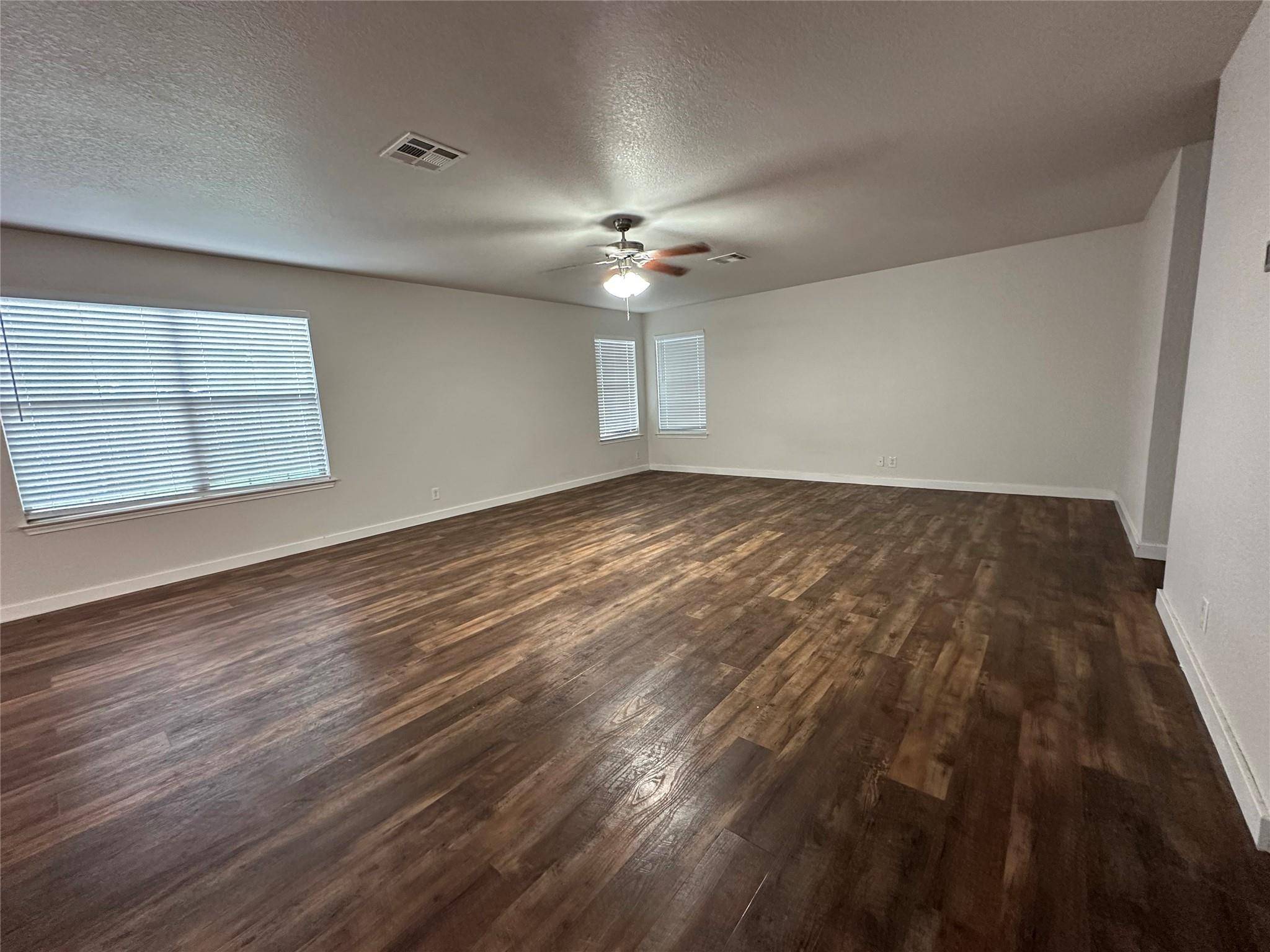 113 Lexword LN, Kyle, TX 78640