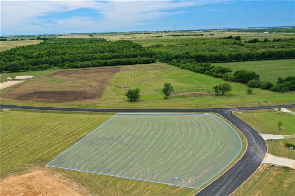 103 Lakeside CV, Martindale, TX 78655