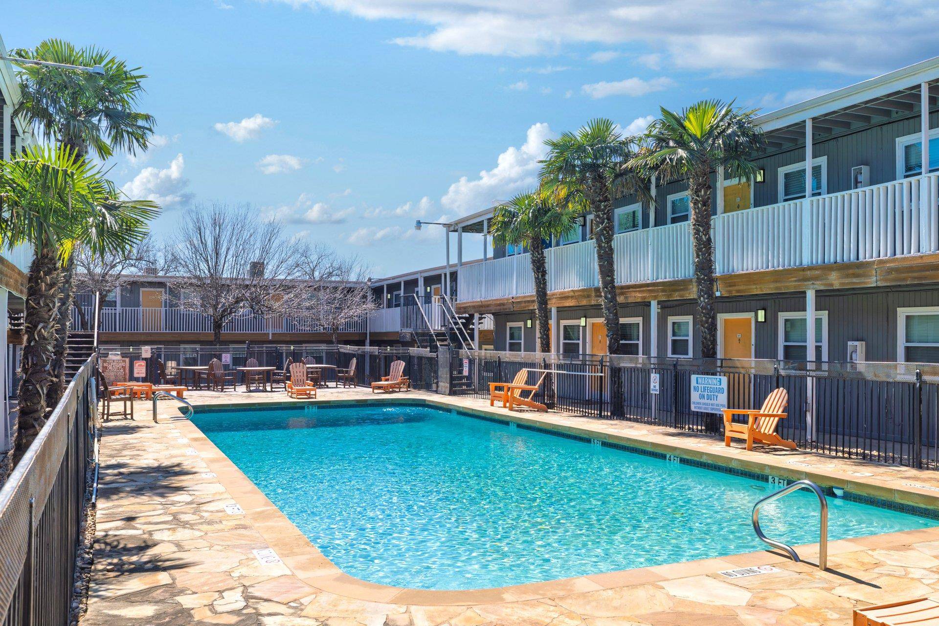 2401 Manor RD #204, Austin, TX 78722