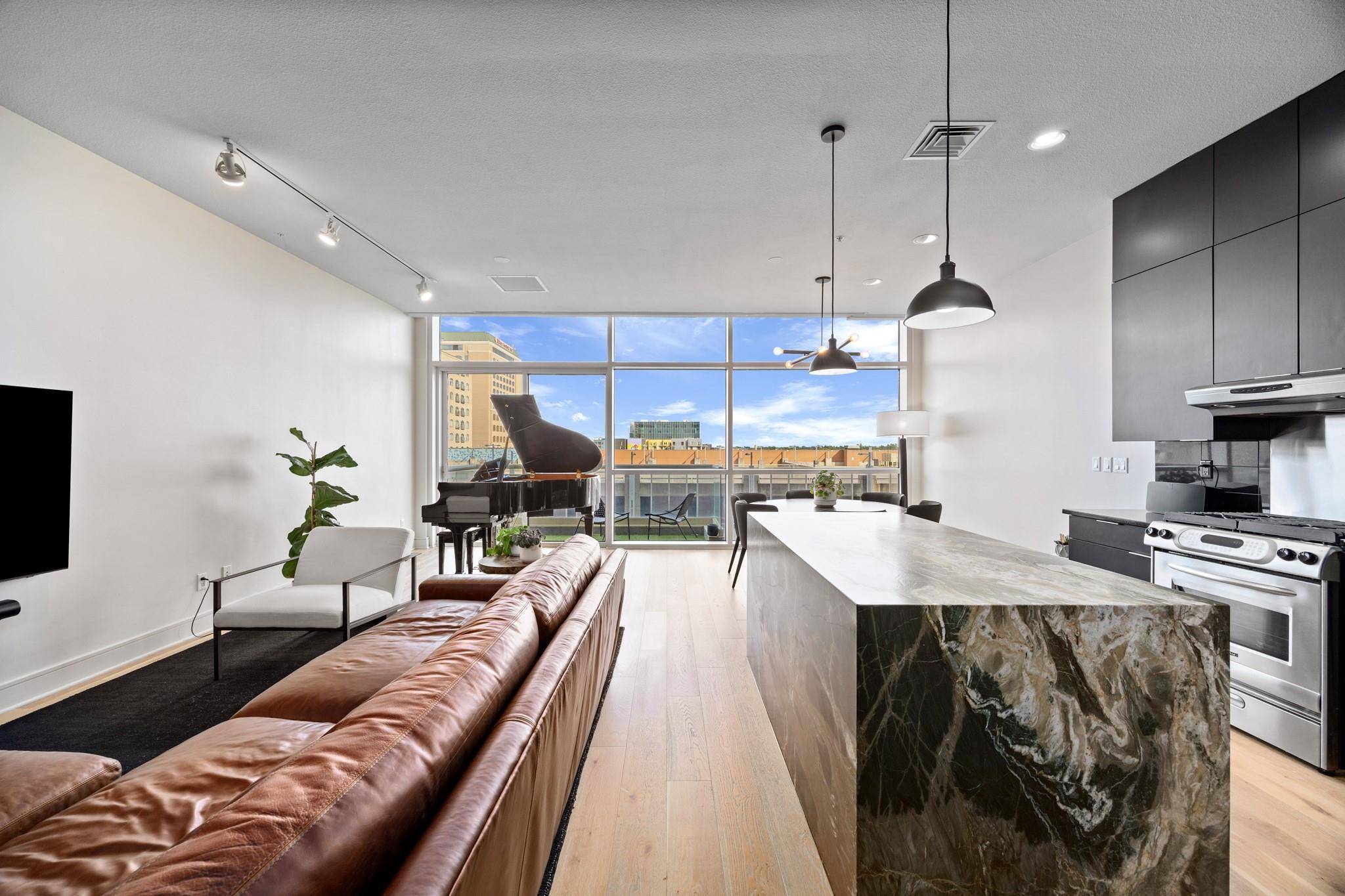 555 E 5th ST #521, Austin, TX 78701