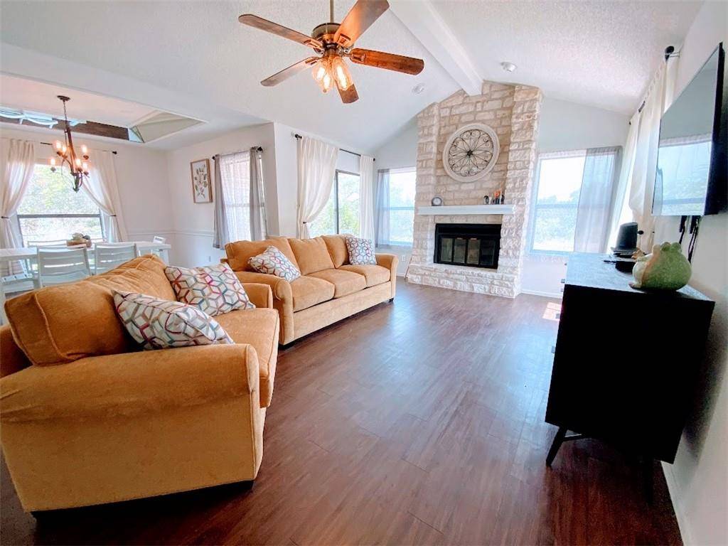 21822 SE Tallahassee Ave, Lago Vista, TX 78645