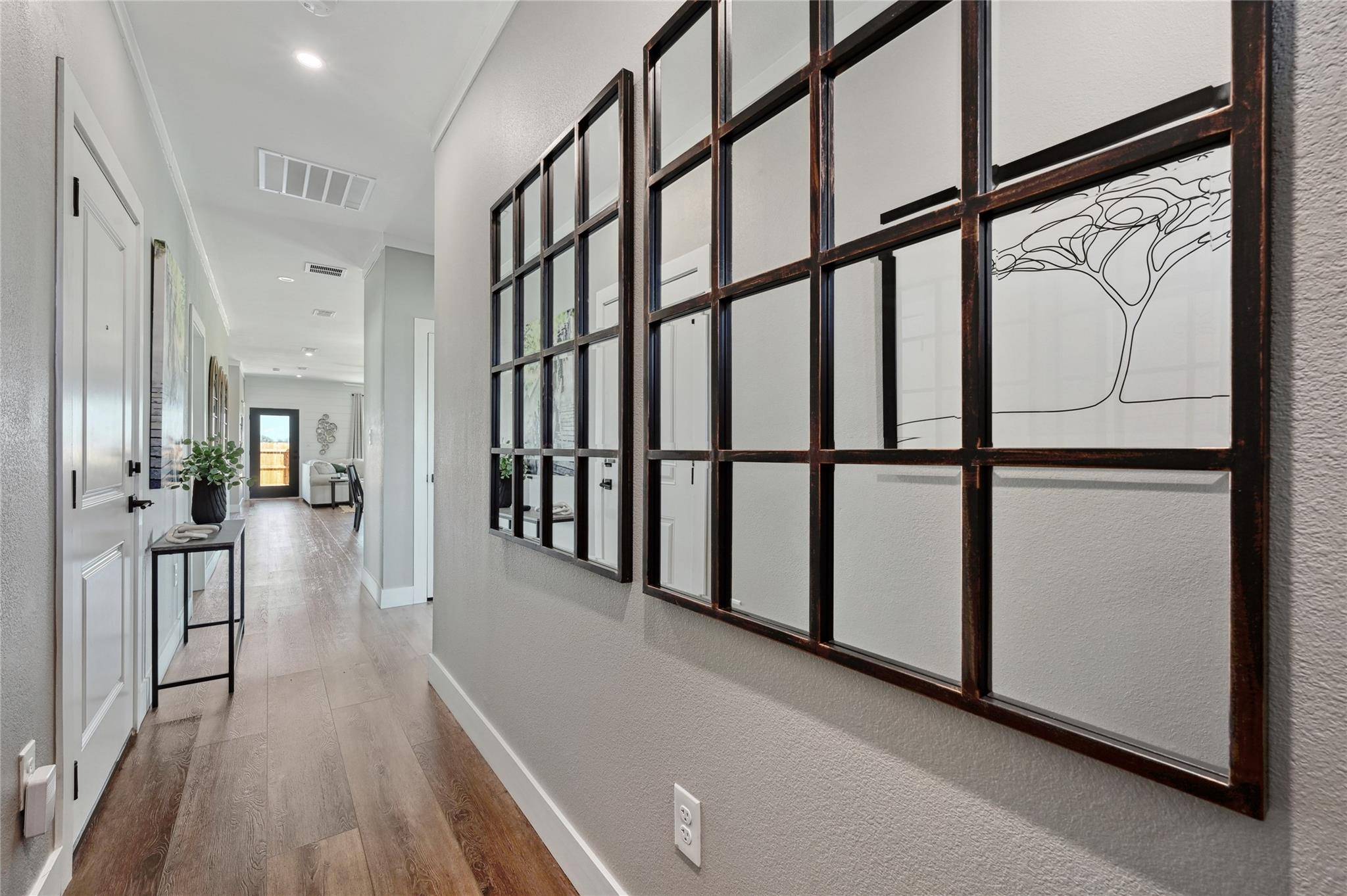 2015 Applewood DR, Lockhart, TX 78644