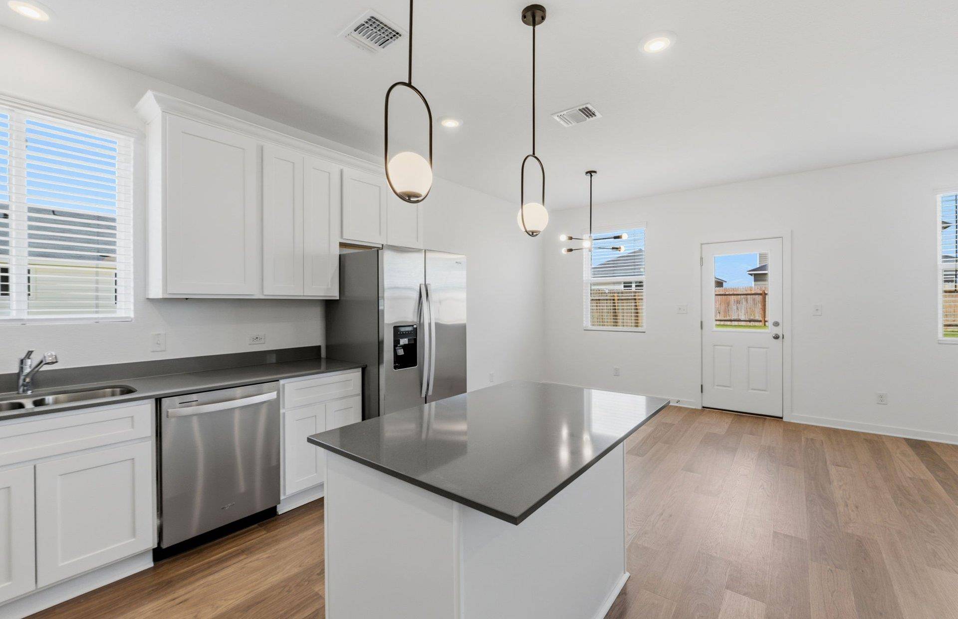 113 Lindheimer LN, San Marcos, TX 78666