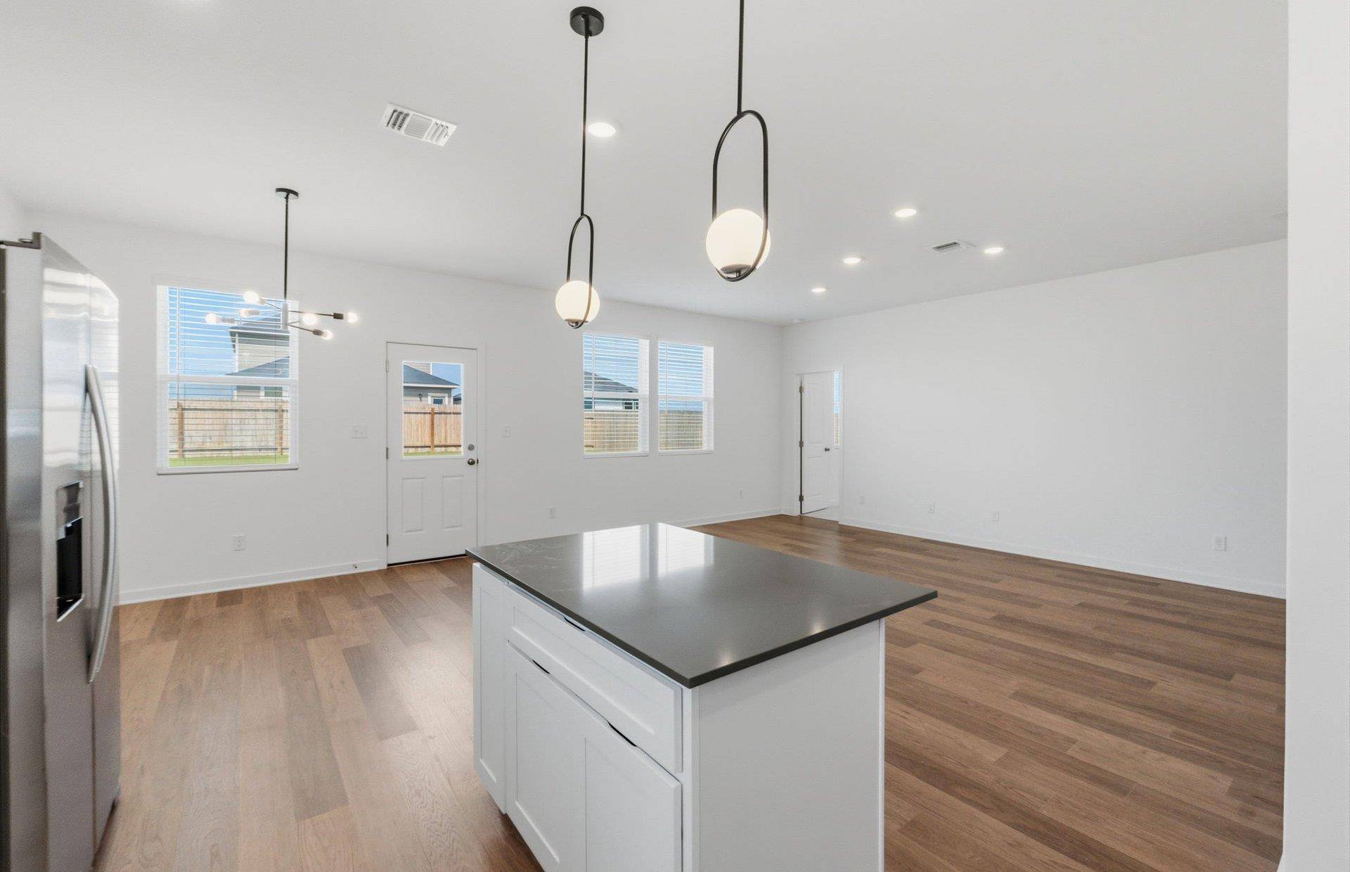 113 Lindheimer LN, San Marcos, TX 78666