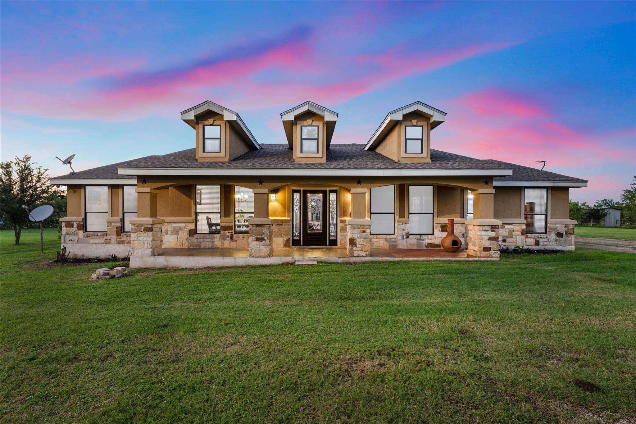108 Whispering Pines DR, Bastrop, TX 78602