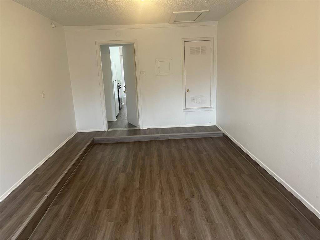 5105 Teri RD #A, Austin, TX 78744