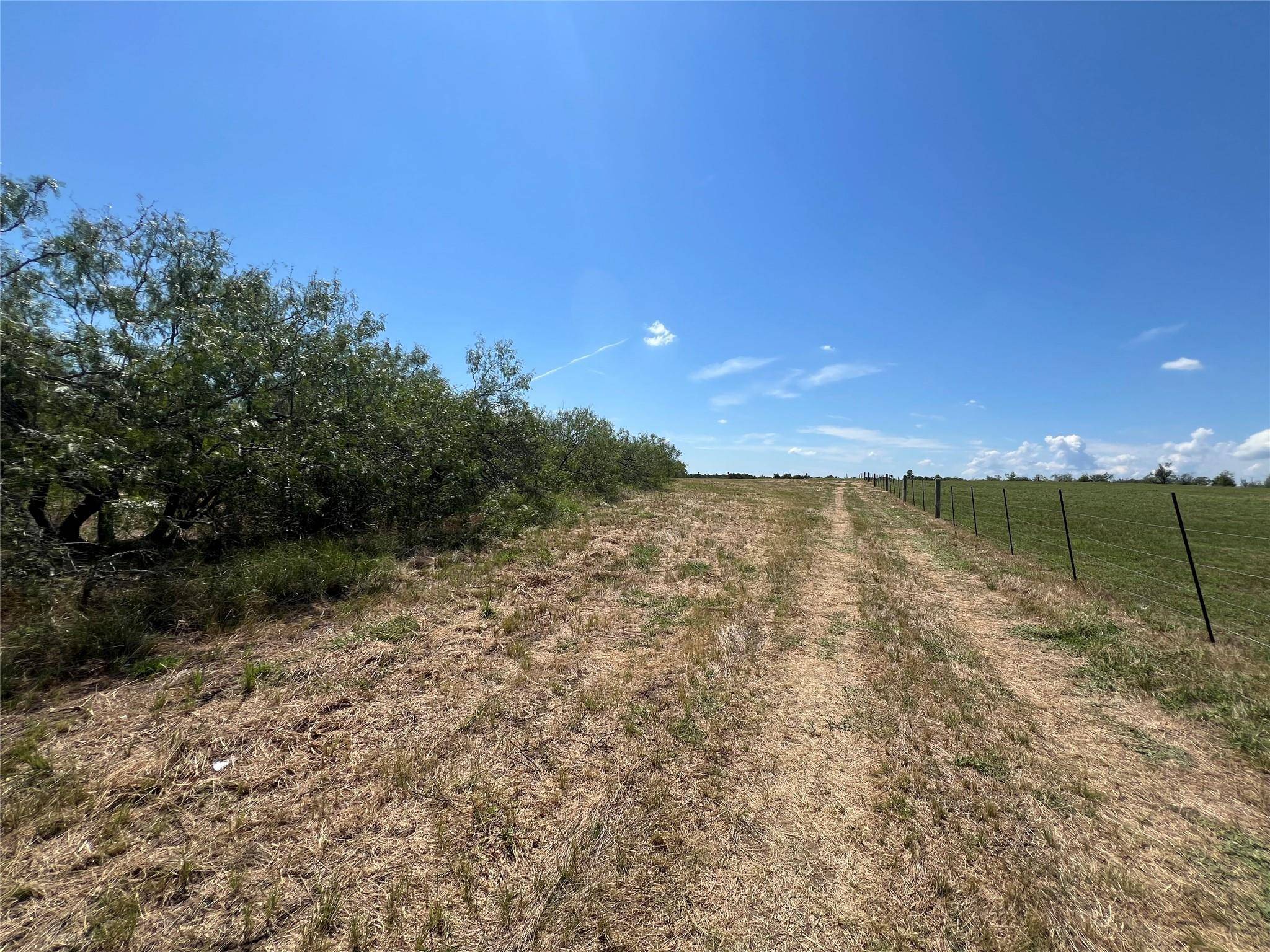 2600 CR 466, Elgin, TX 78621