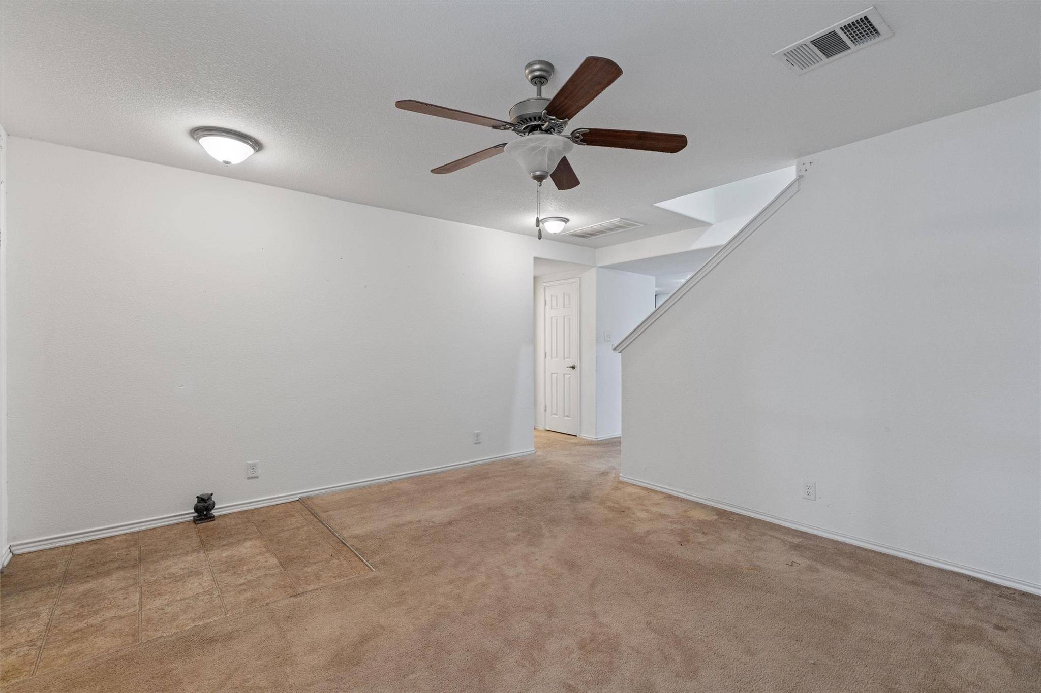 5700 Welsh WAY, Del Valle, TX 78617
