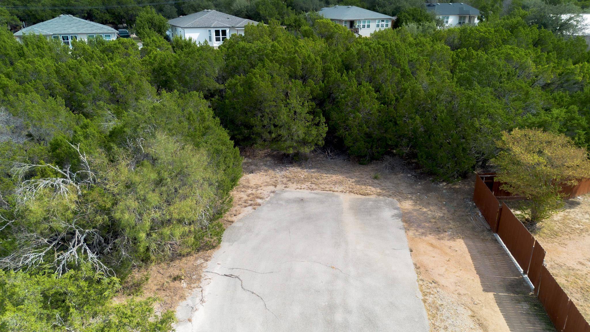 20701 Oak GLN, Lago Vista, TX 78645