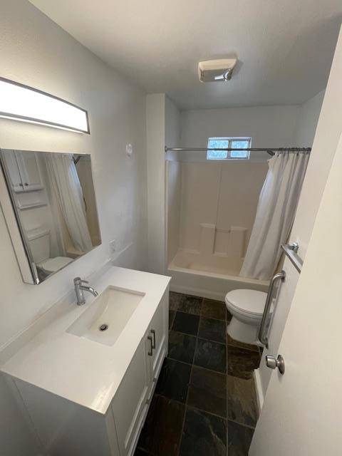 1105 1/2 Tillery ST, Austin, TX 78702
